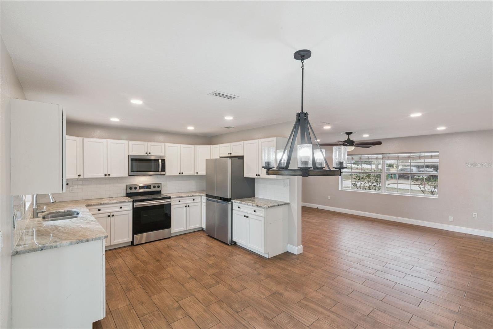 Image 14 of 35 For 520 Charlotte Avenue