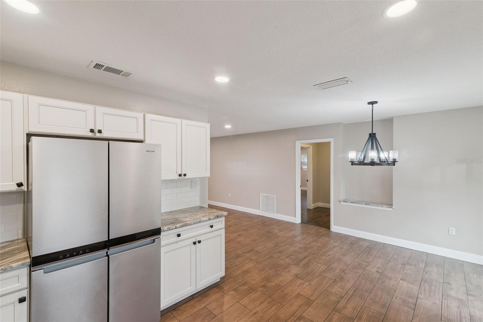 Image 15 of 35 For 520 Charlotte Avenue