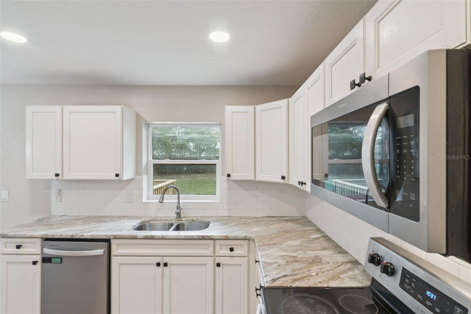 Image 18 of 35 For 520 Charlotte Avenue