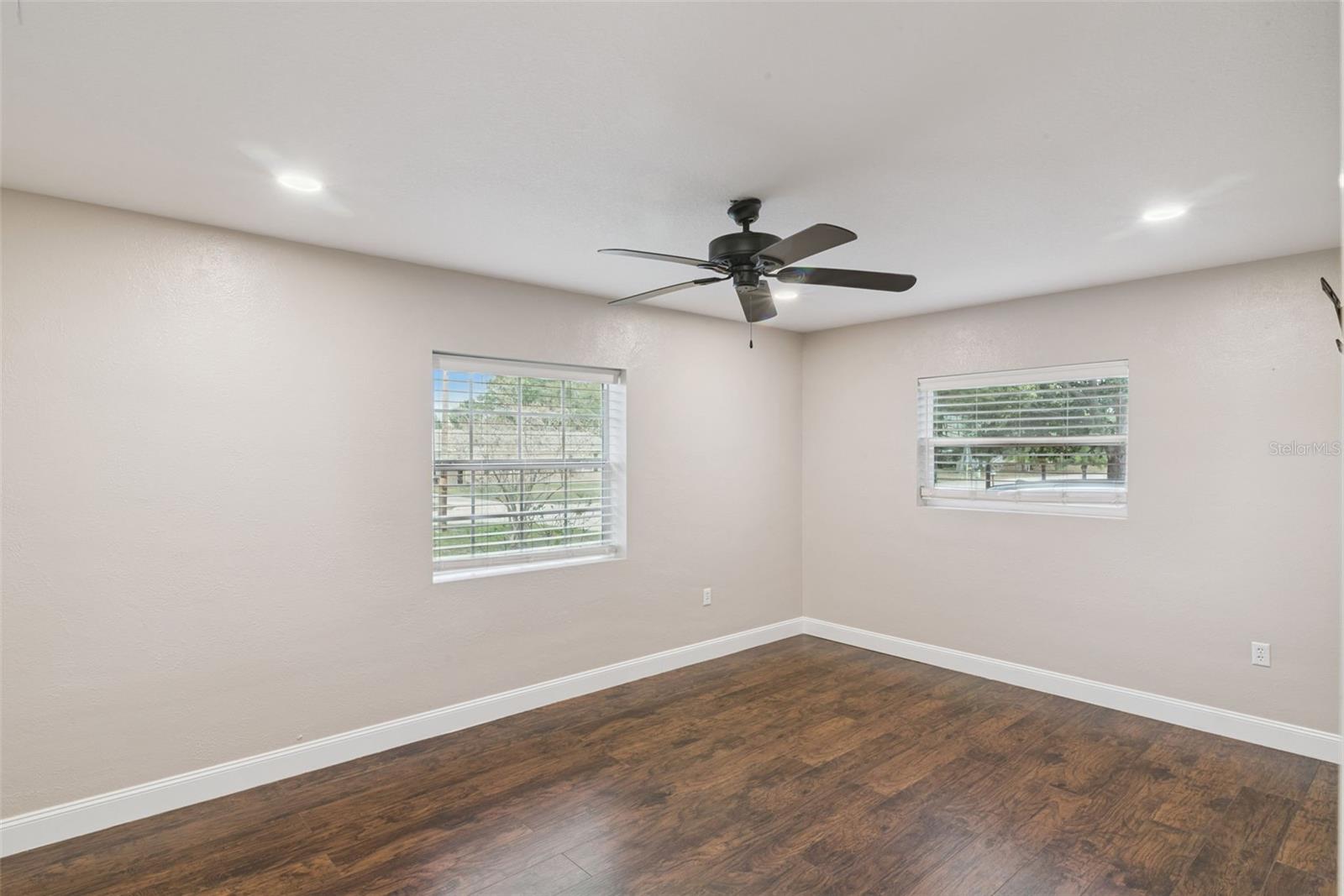 Image 20 of 35 For 520 Charlotte Avenue