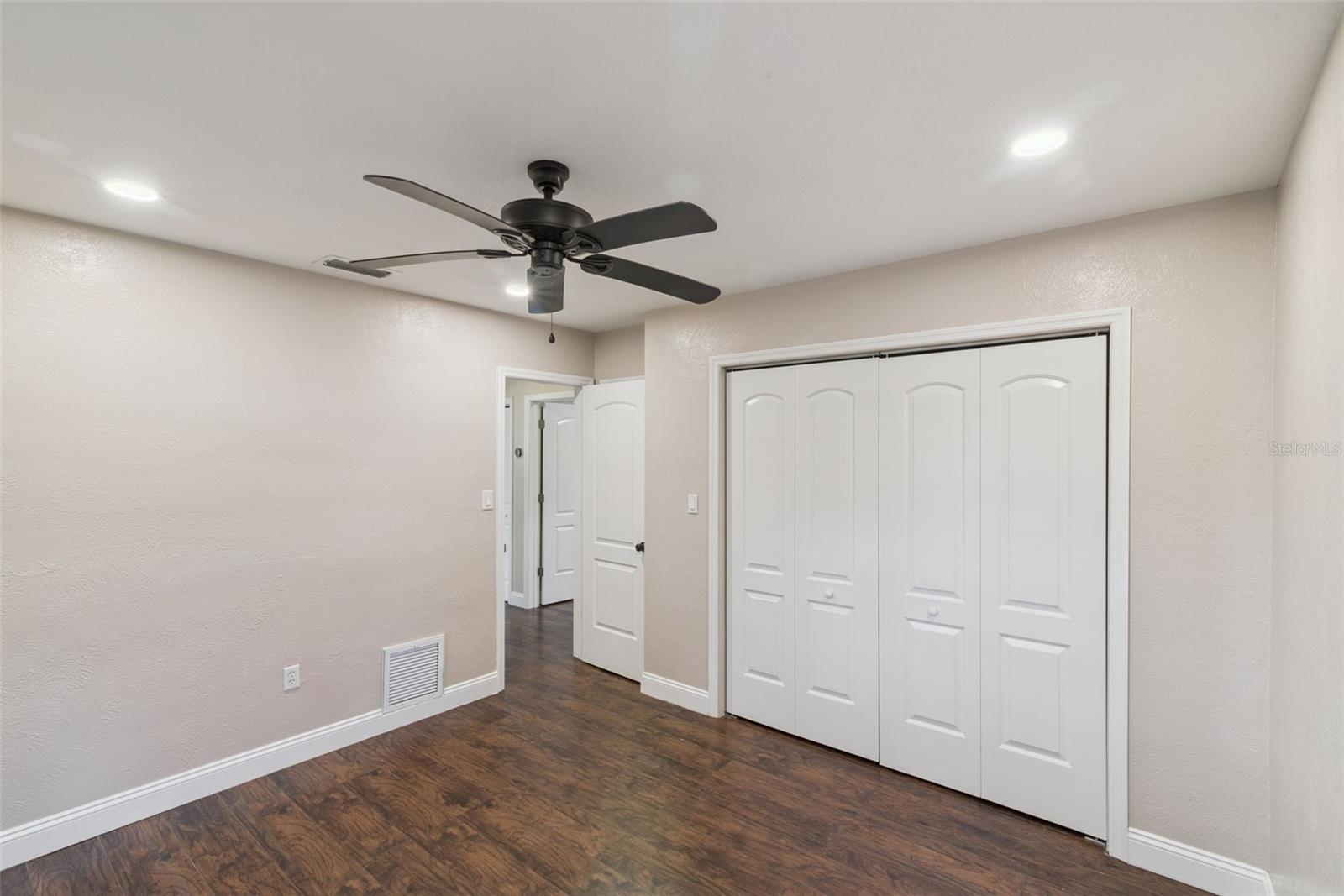 Image 21 of 35 For 520 Charlotte Avenue