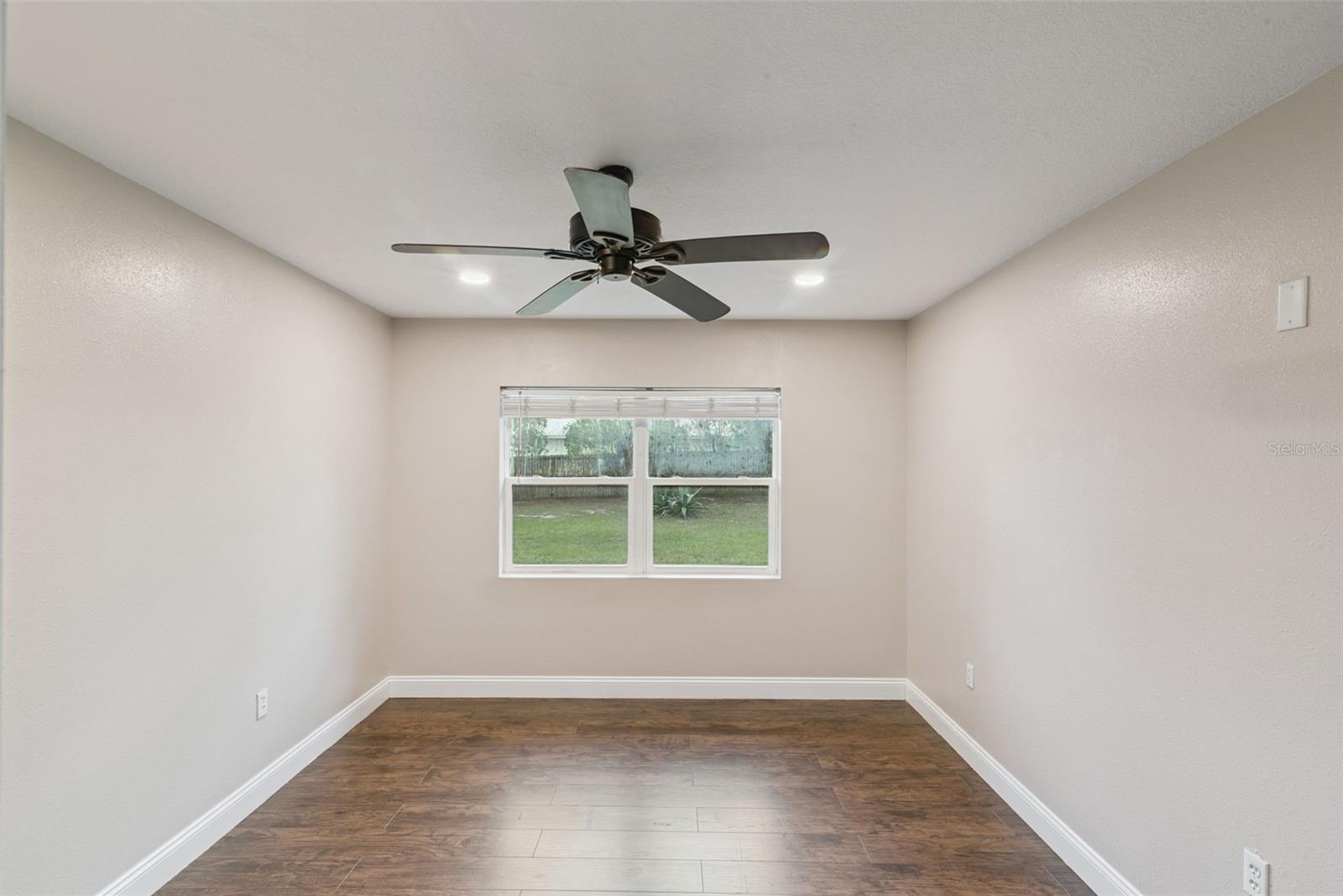 Image 24 of 35 For 520 Charlotte Avenue