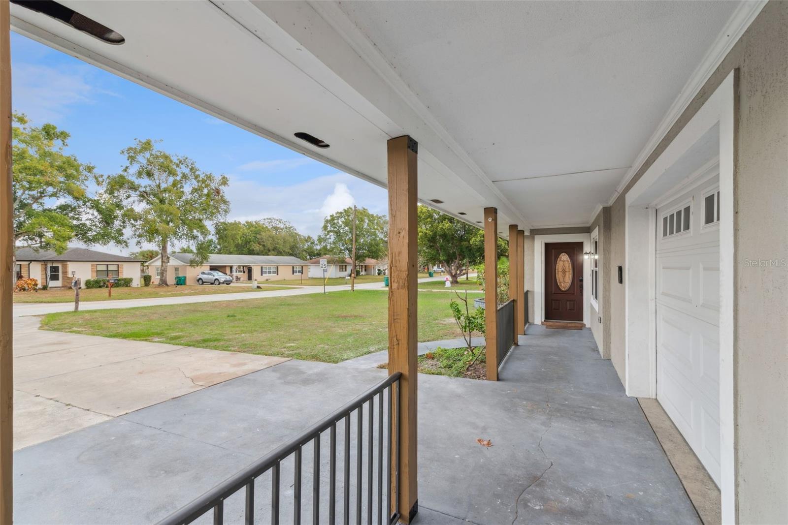 Image 5 of 35 For 520 Charlotte Avenue