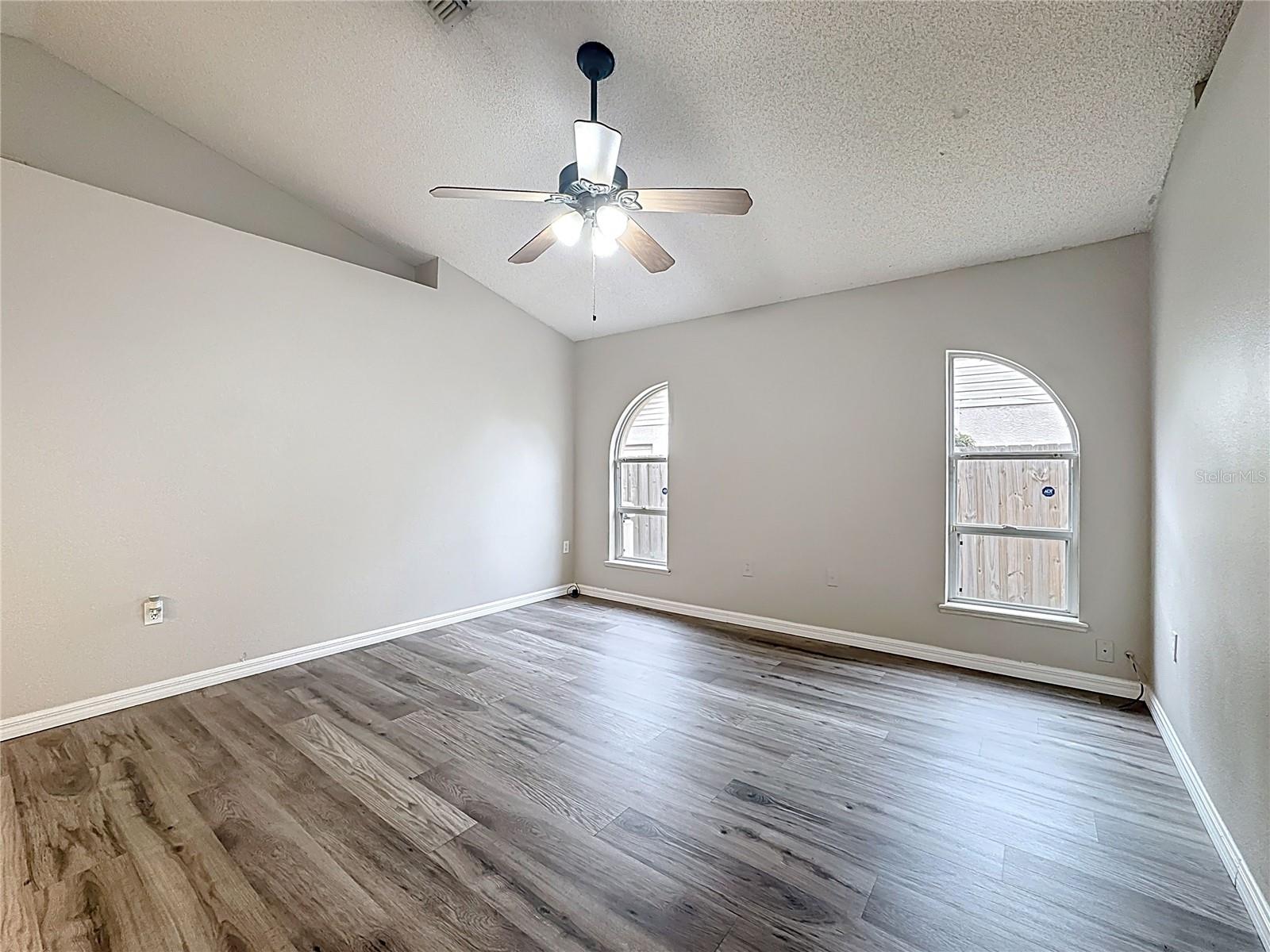 Image 18 of 34 For 375 Kaila Court