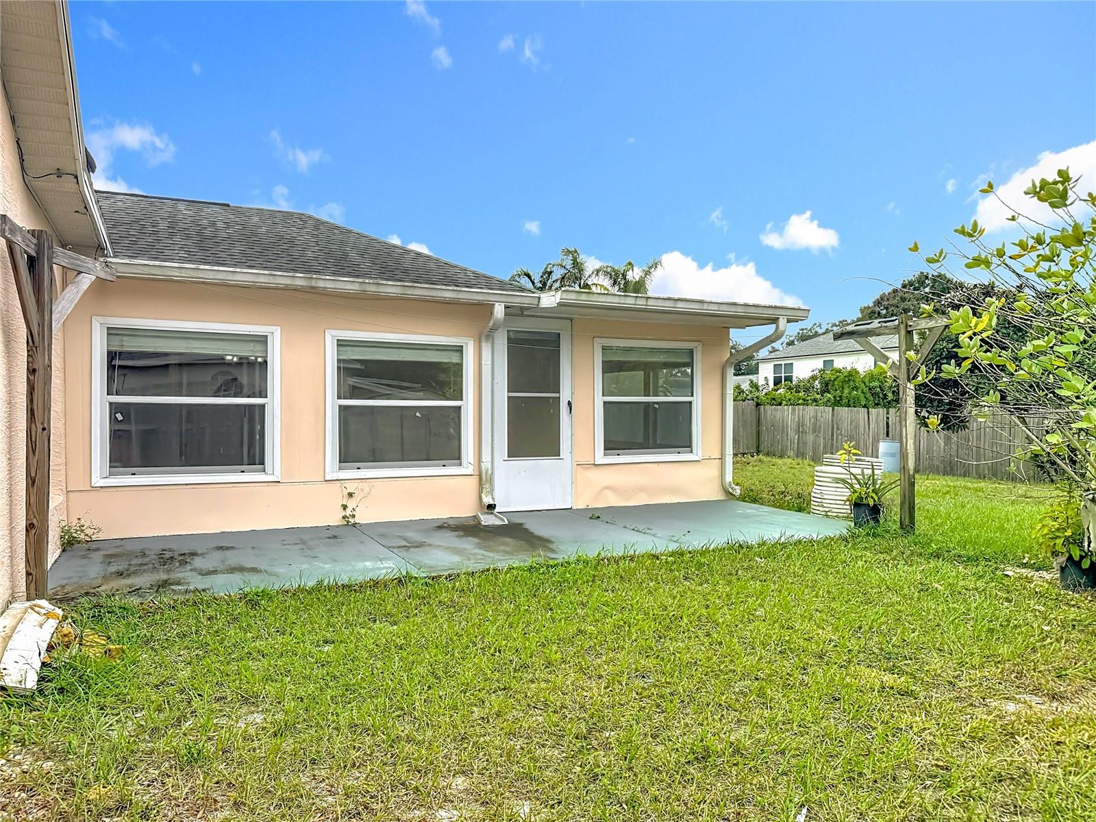 Image 28 of 34 For 375 Kaila Court