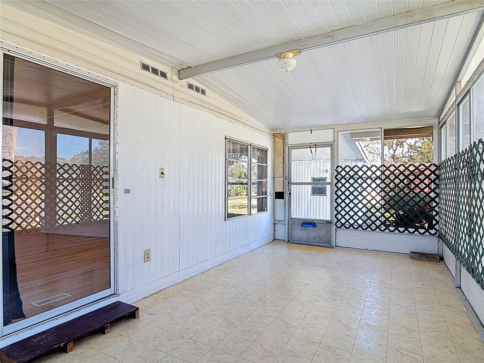 Image 32 of 59 For 1043 Capella Drive