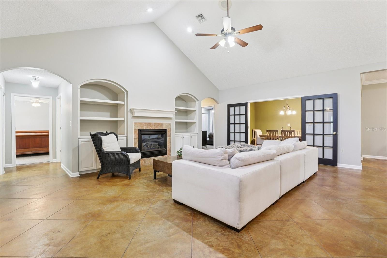 Image 12 of 96 For 22301 Coronado Somerset Drive