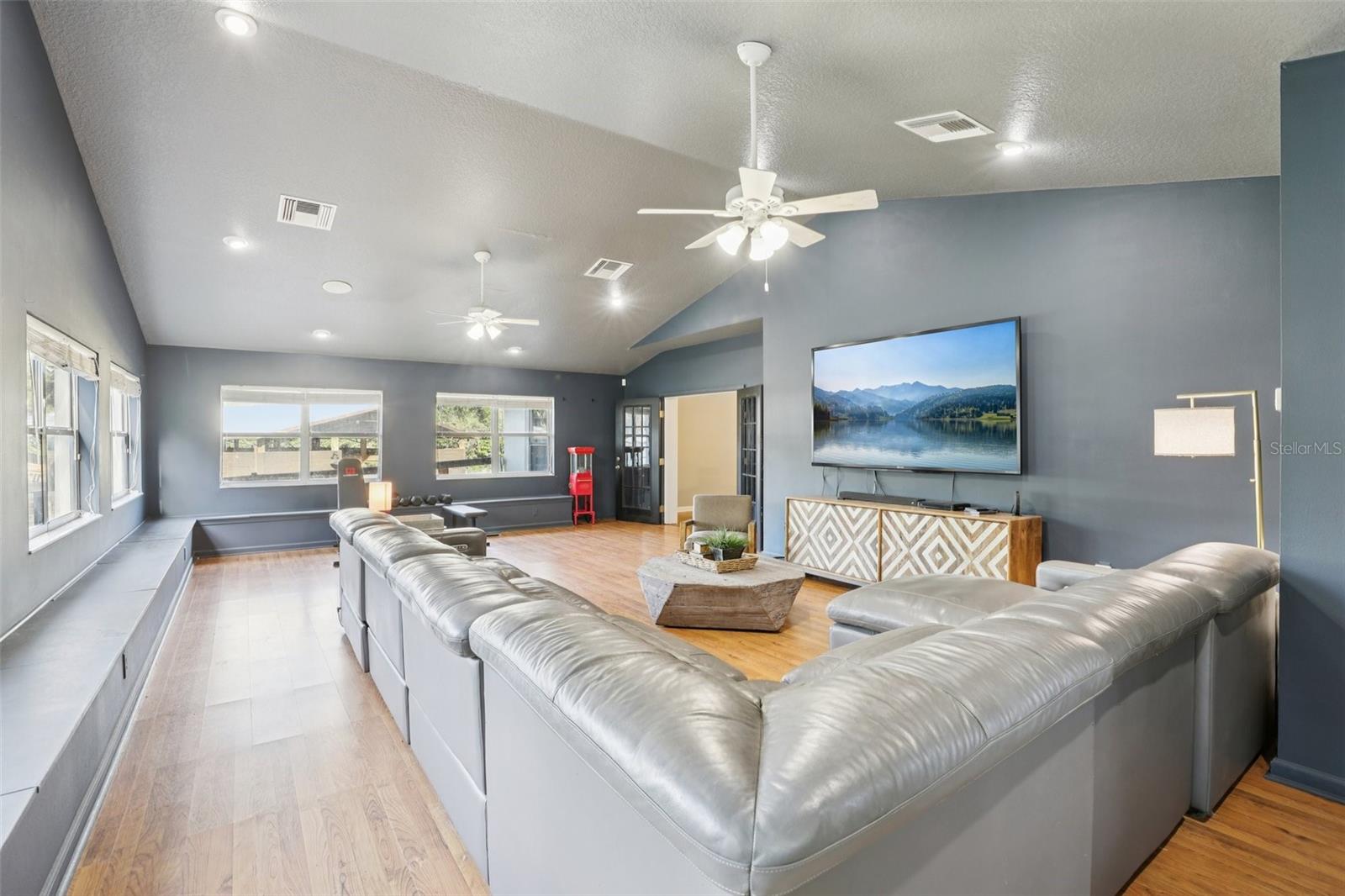 Image 19 of 96 For 22301 Coronado Somerset Drive