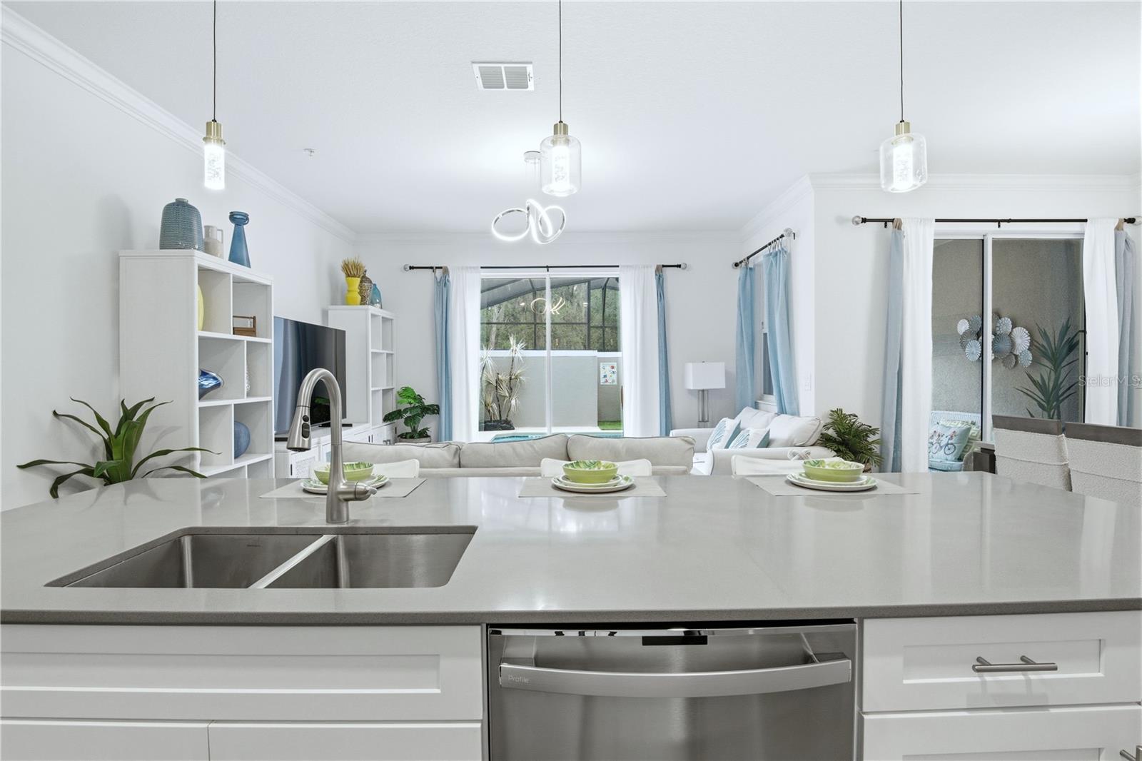 Image 16 of 71 For 2477 Reading Trail