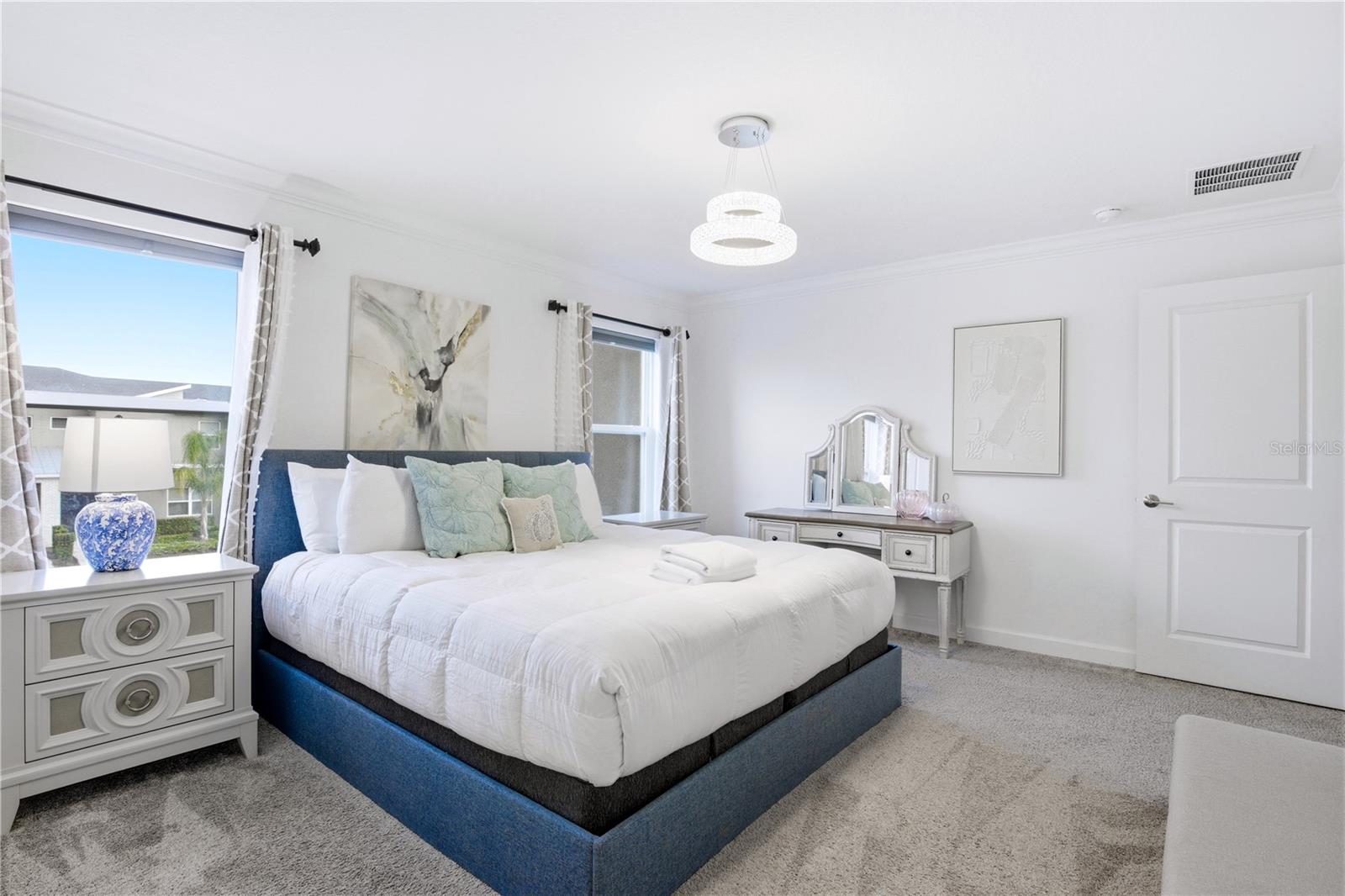 Image 32 of 71 For 2477 Reading Trail