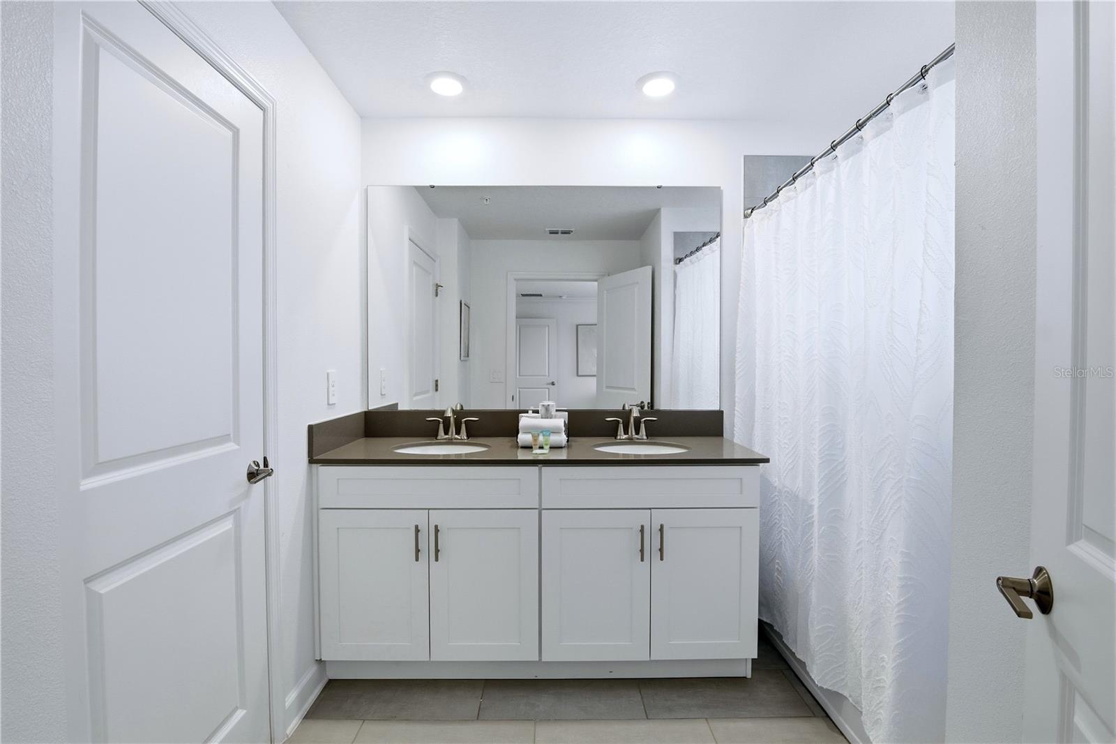 Image 33 of 71 For 2477 Reading Trail