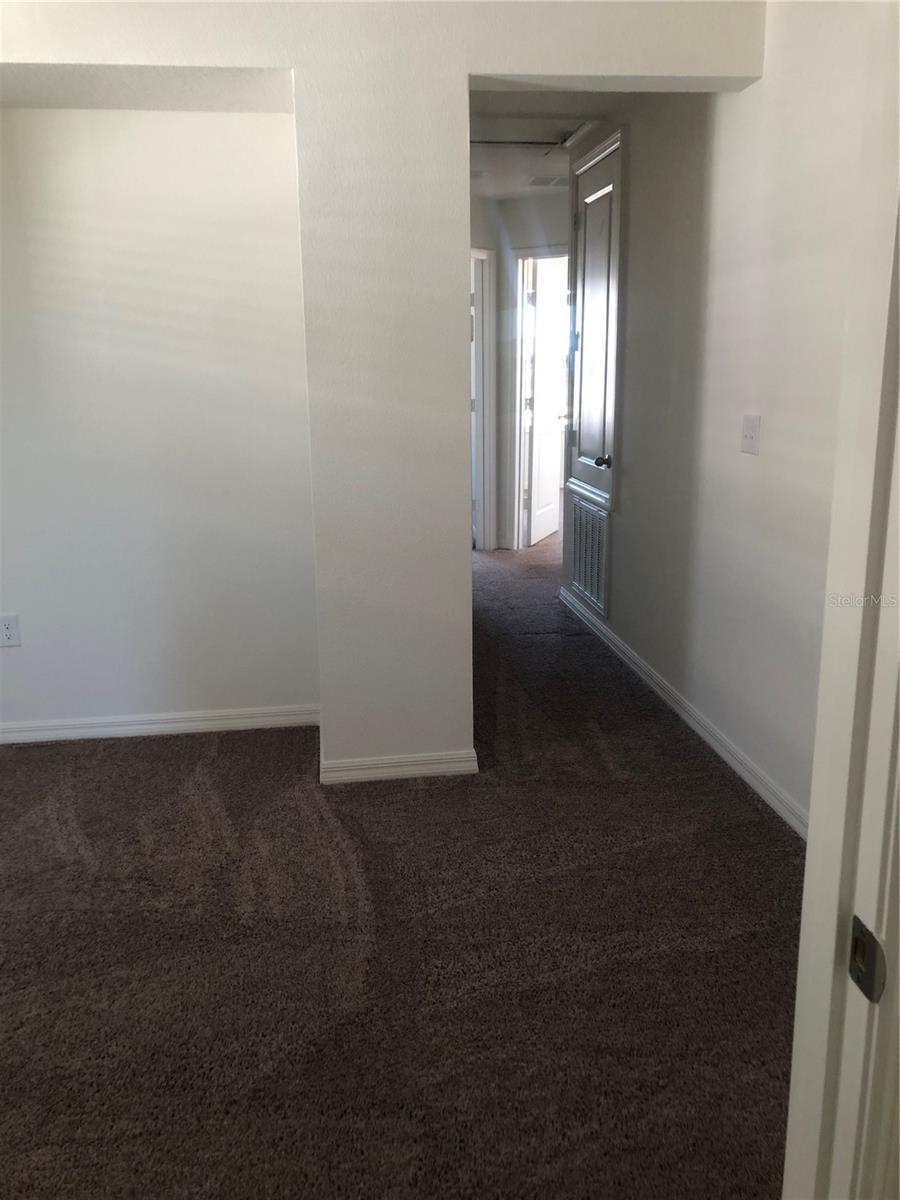 Image 9 of 12 For 7200 Big Cedar Alley