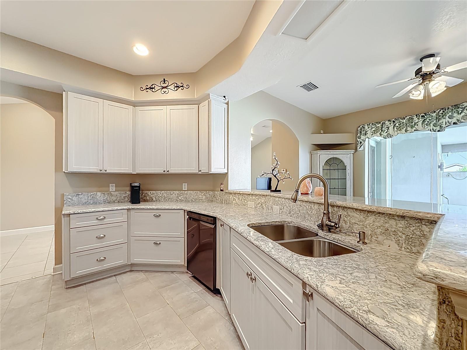 Image 11 of 62 For 5510 Celebration Way