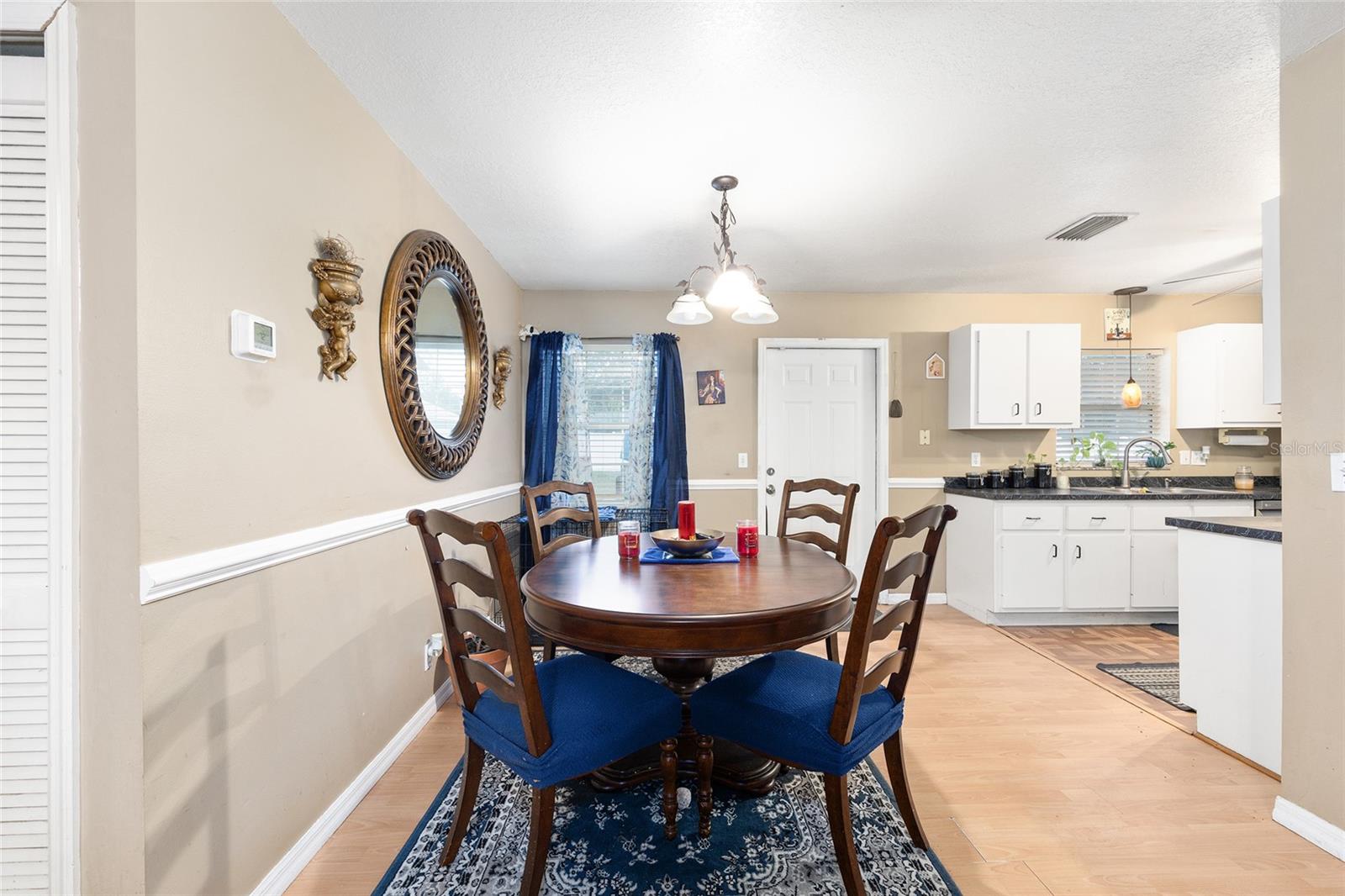 Image 14 of 36 For 11848 71st Avenue Road