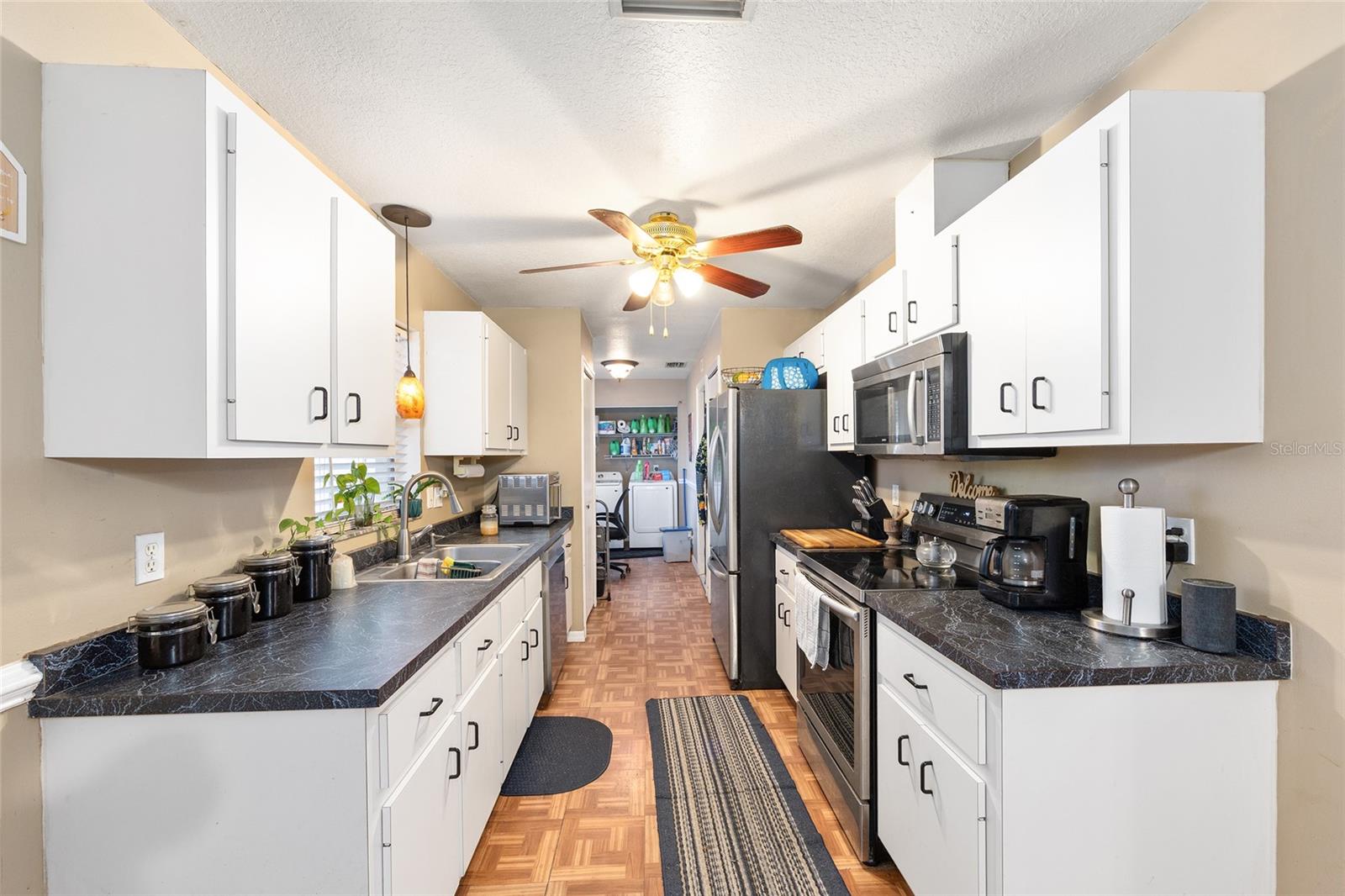 Image 16 of 36 For 11848 71st Avenue Road