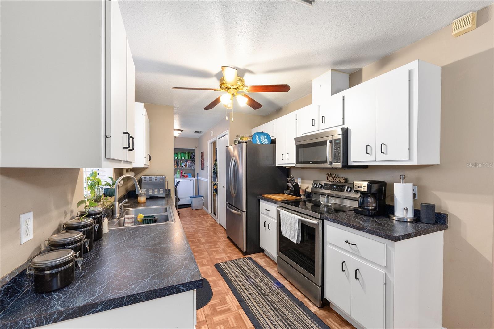 Image 17 of 36 For 11848 71st Avenue Road