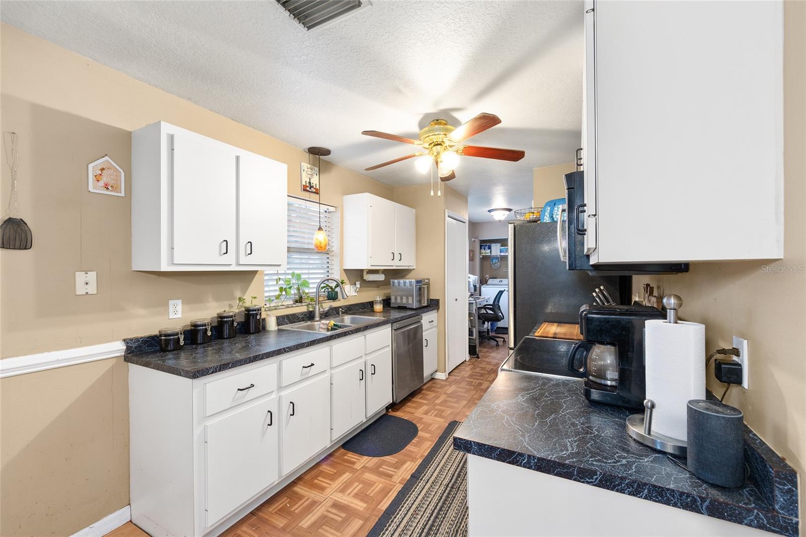 Image 18 of 36 For 11848 71st Avenue Road