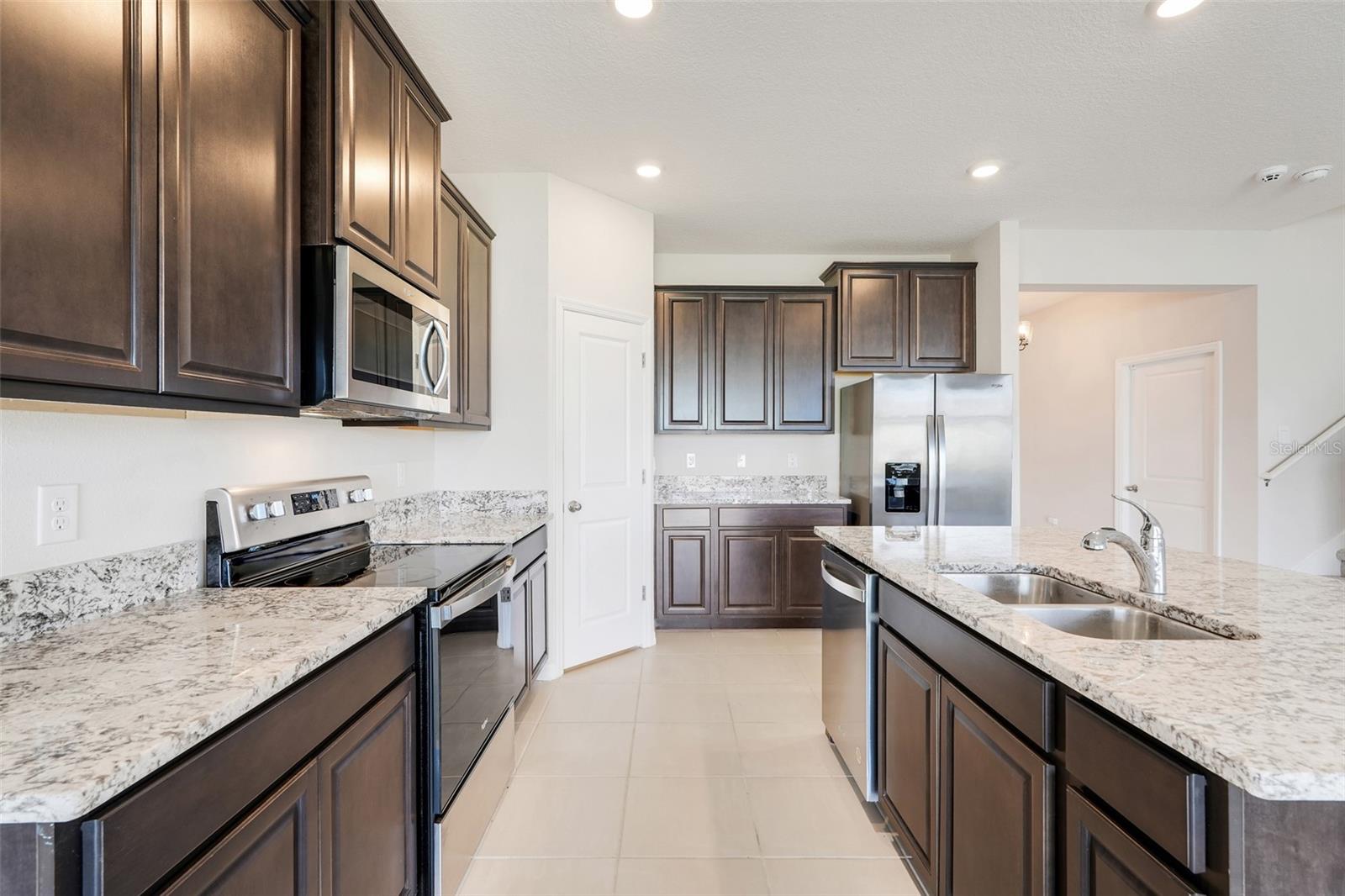 Image 5 of 39 For 8910 50th Avenue