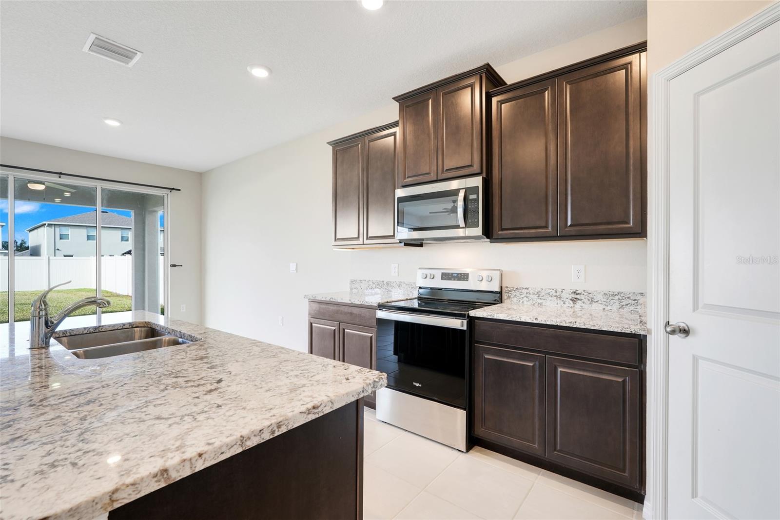 Image 6 of 39 For 8910 50th Avenue