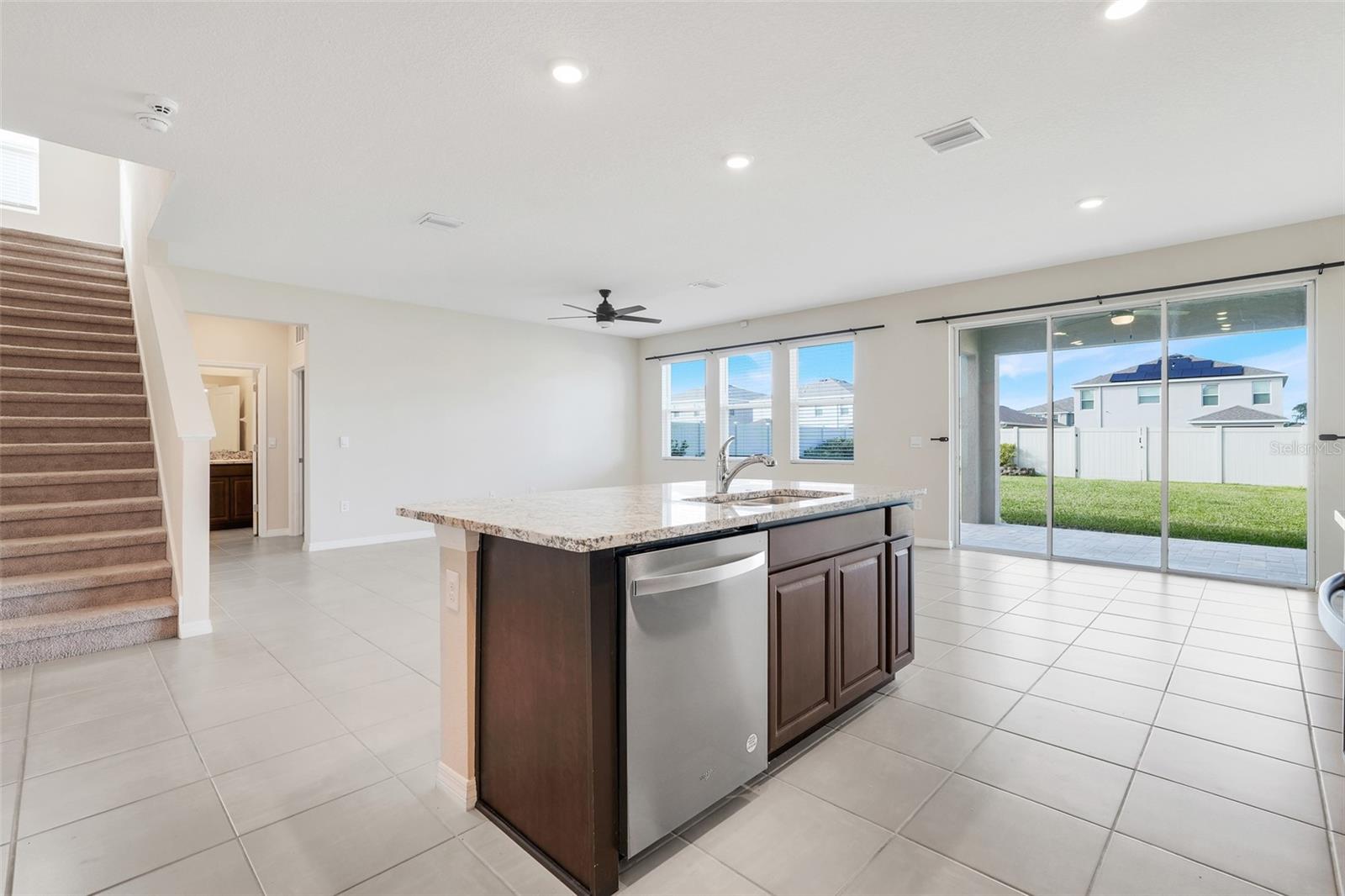 Image 8 of 39 For 8910 50th Avenue