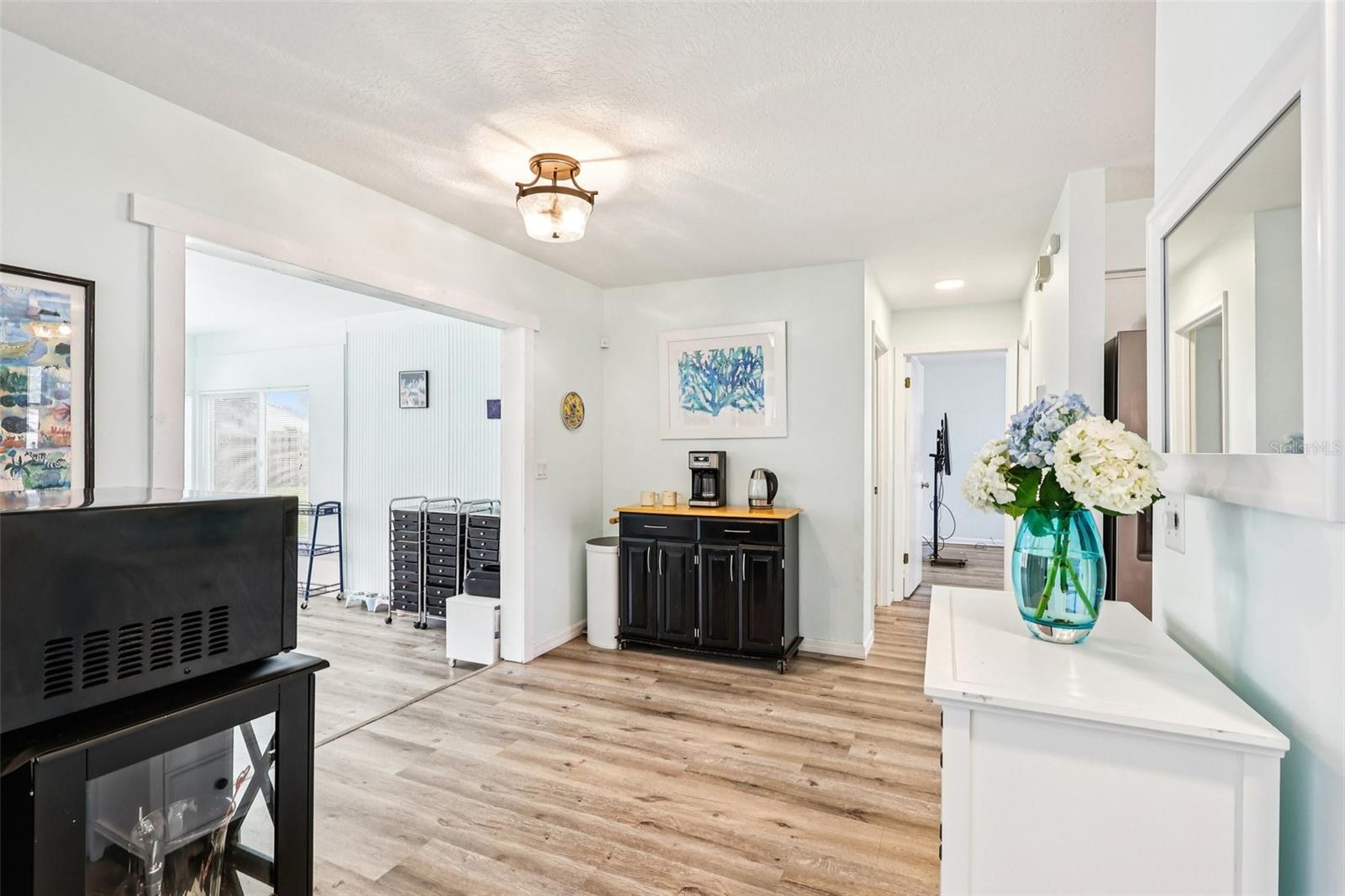 Image 16 of 34 For 1605 Selkirk Drive