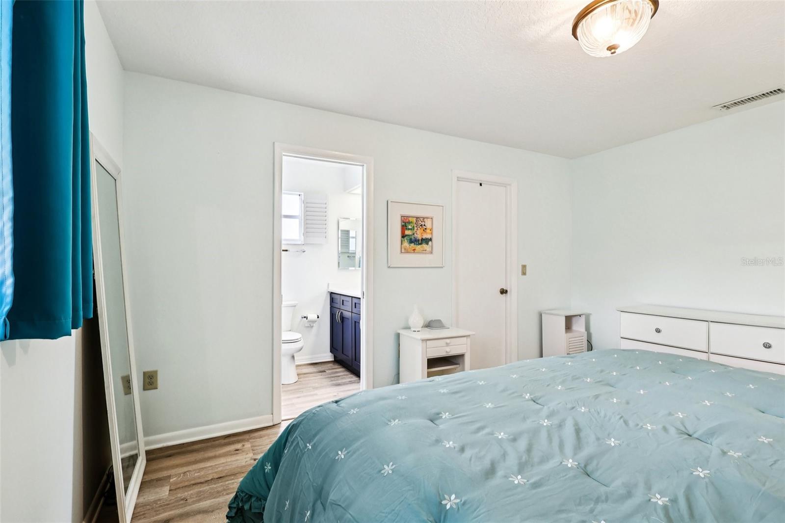 Image 21 of 34 For 1605 Selkirk Drive