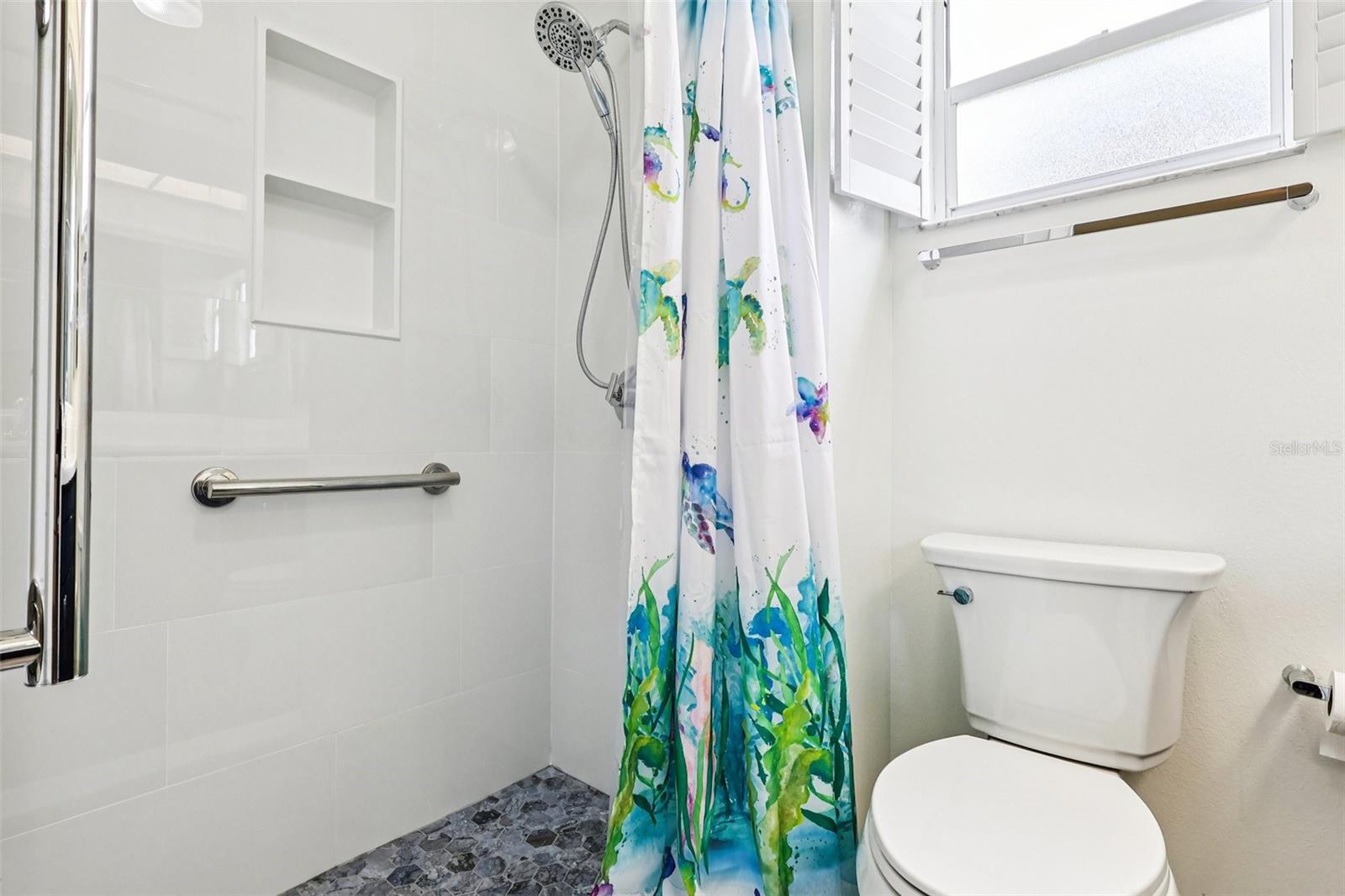 Image 25 of 34 For 1605 Selkirk Drive