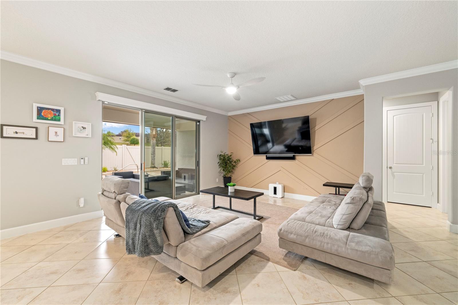 Image 11 of 69 For 30106 Kladruby Point