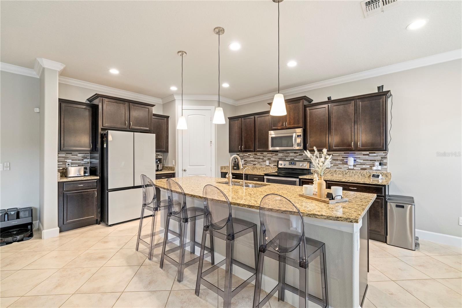 Image 21 of 69 For 30106 Kladruby Point