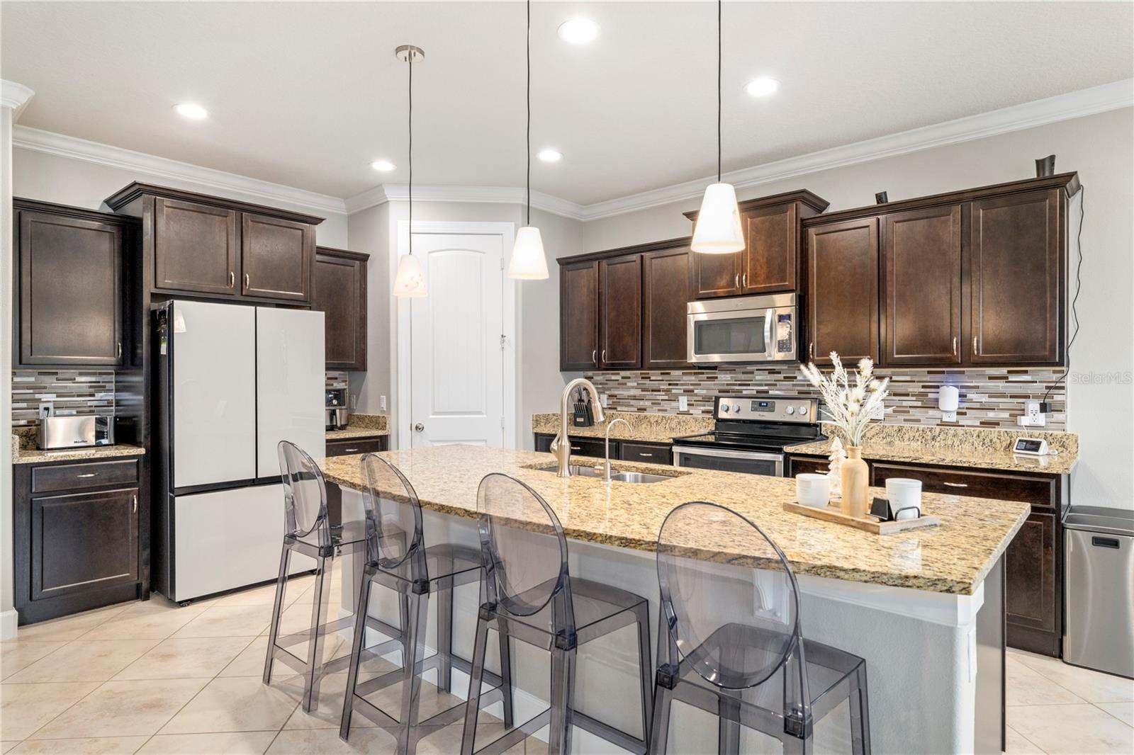 Image 22 of 69 For 30106 Kladruby Point