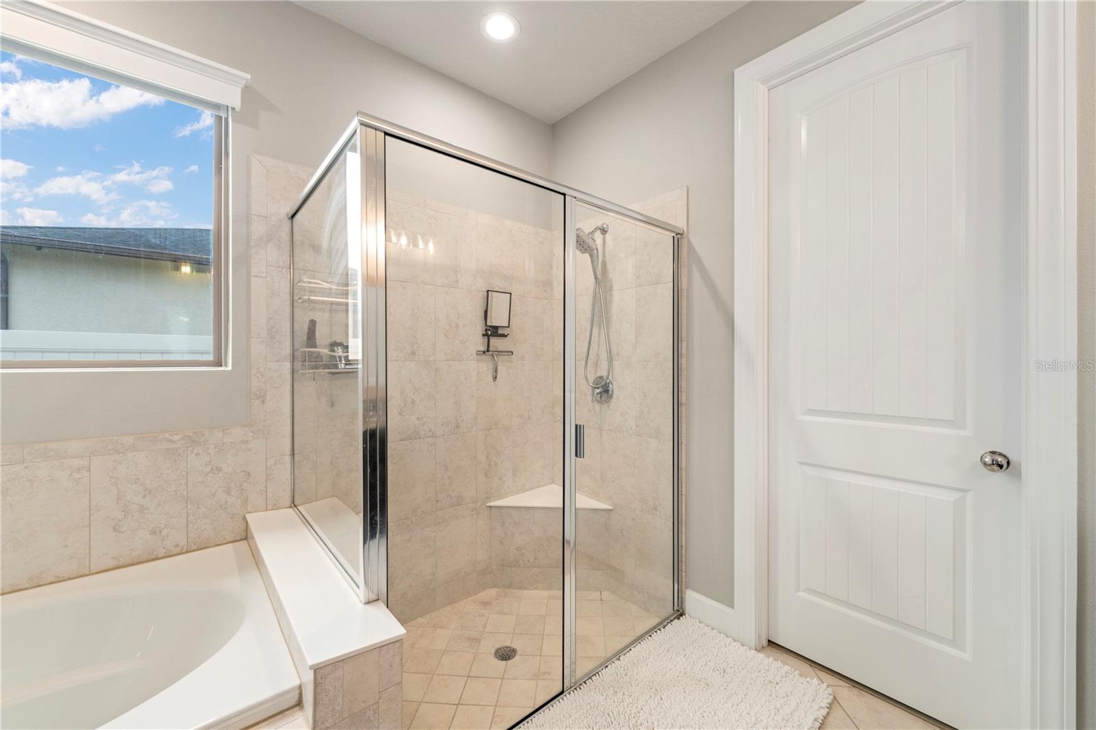 Image 32 of 69 For 30106 Kladruby Point