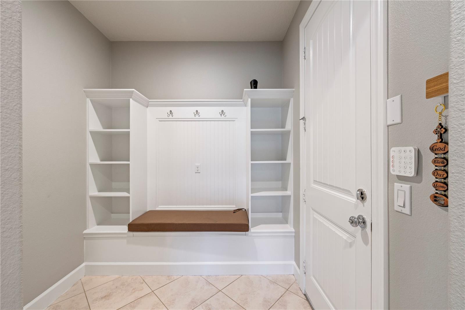 Image 9 of 69 For 30106 Kladruby Point