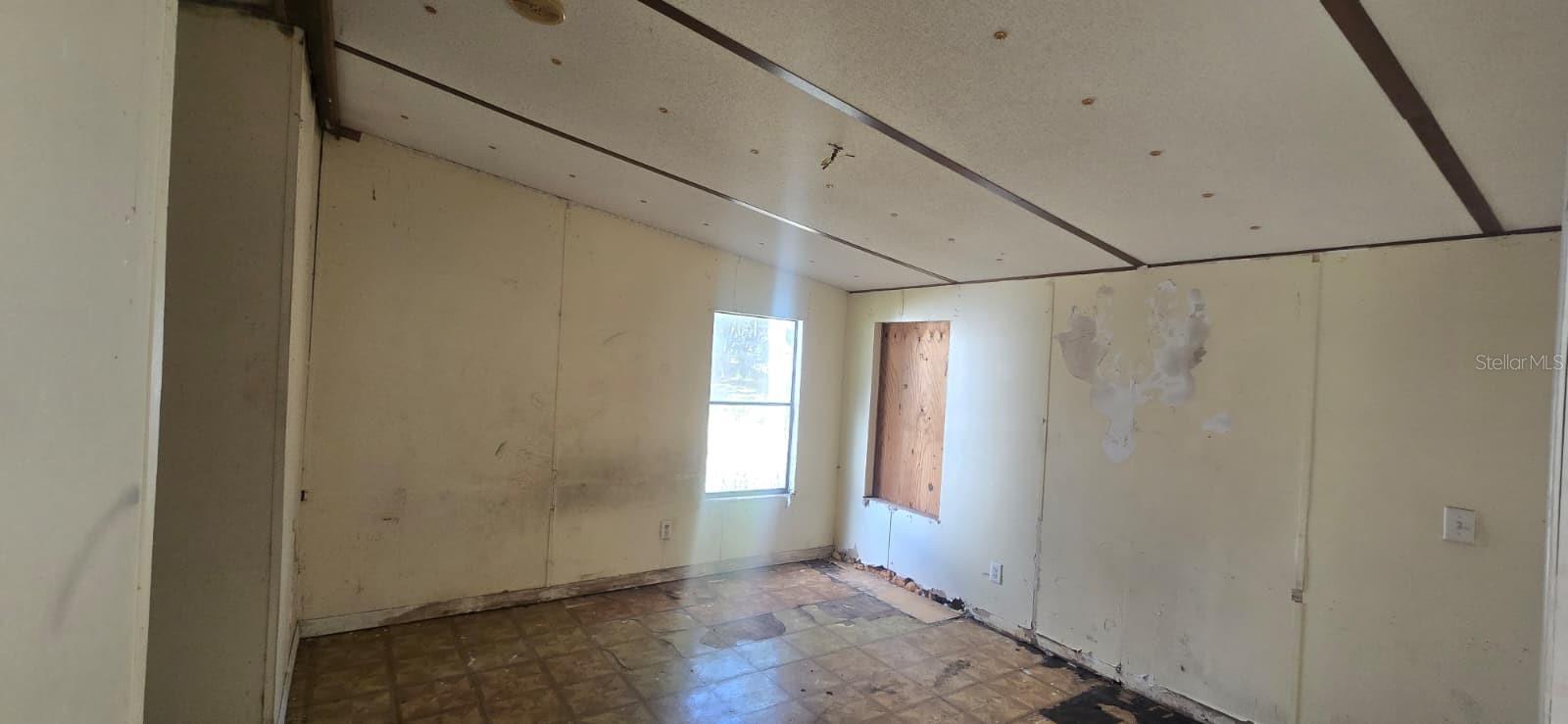 Image 11 of 26 For 17120 252nd Avenue