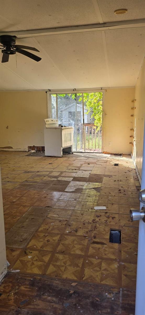 Image 6 of 26 For 17120 252nd Avenue