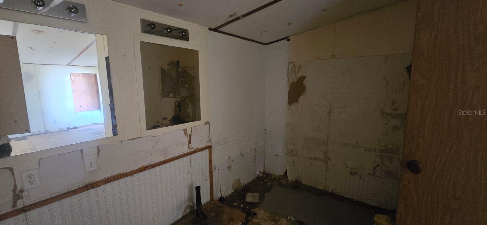 Image 8 of 26 For 17120 252nd Avenue