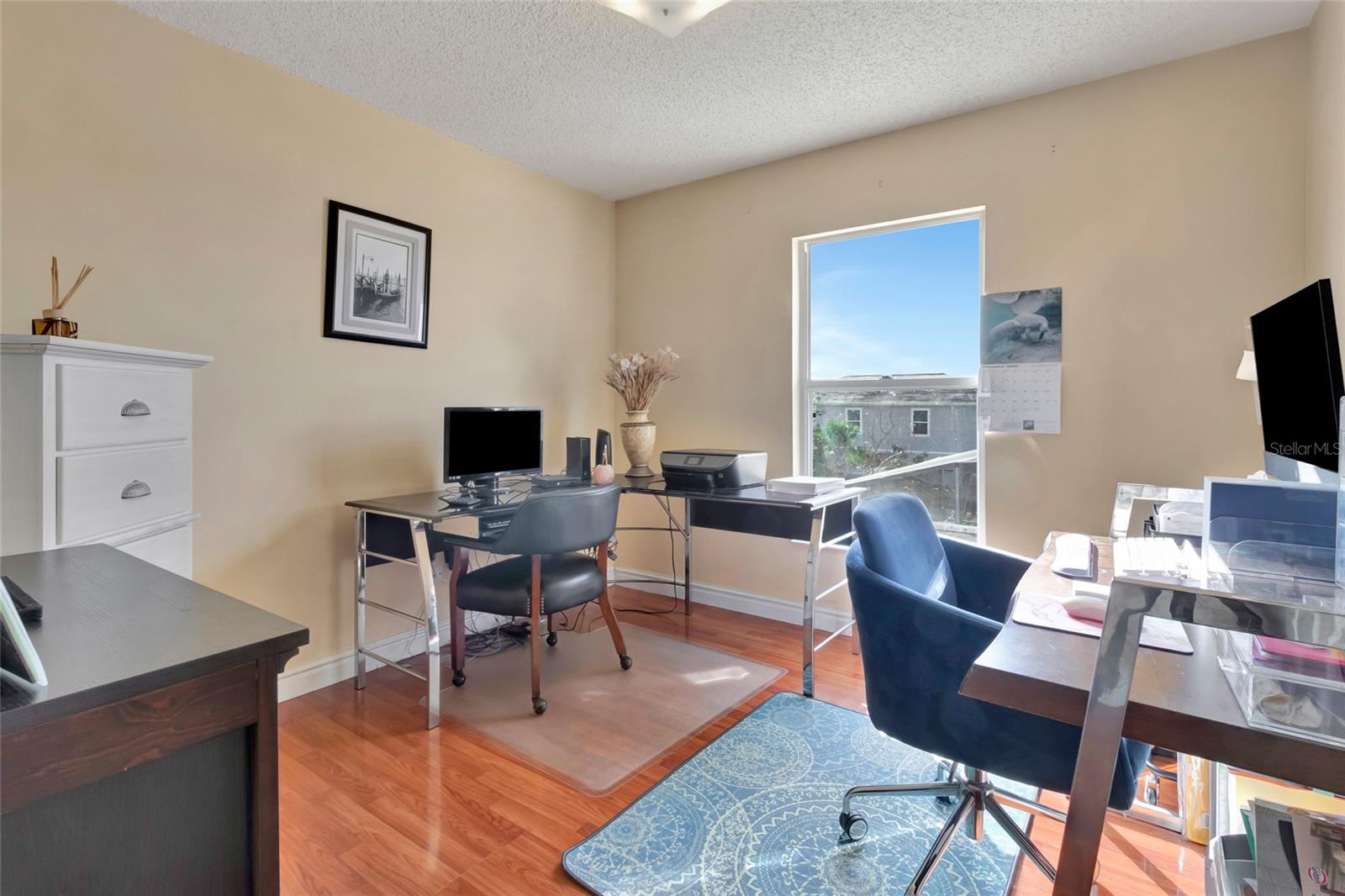 Image 21 of 52 For 16122 Denham Court