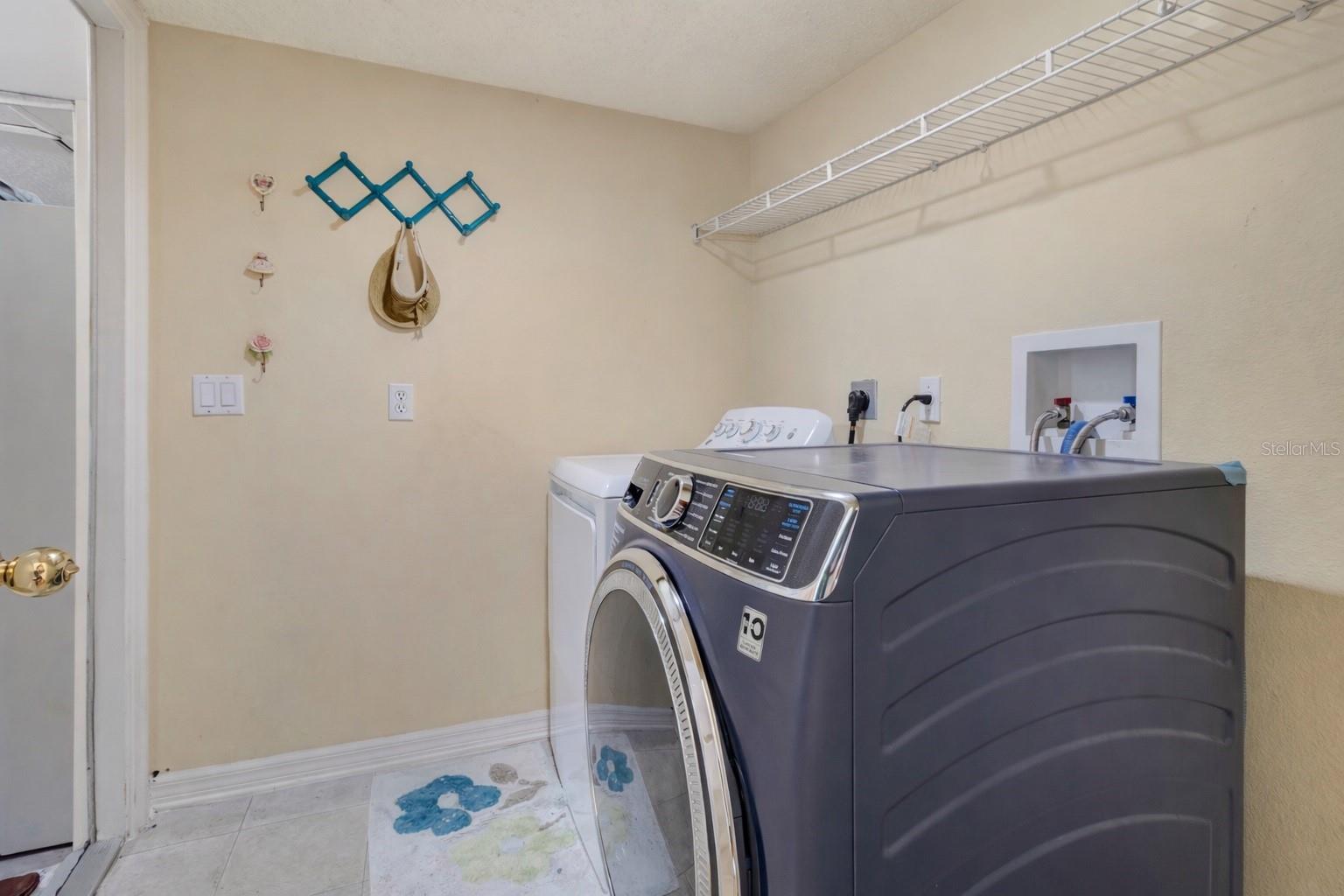 Image 38 of 52 For 16122 Denham Court