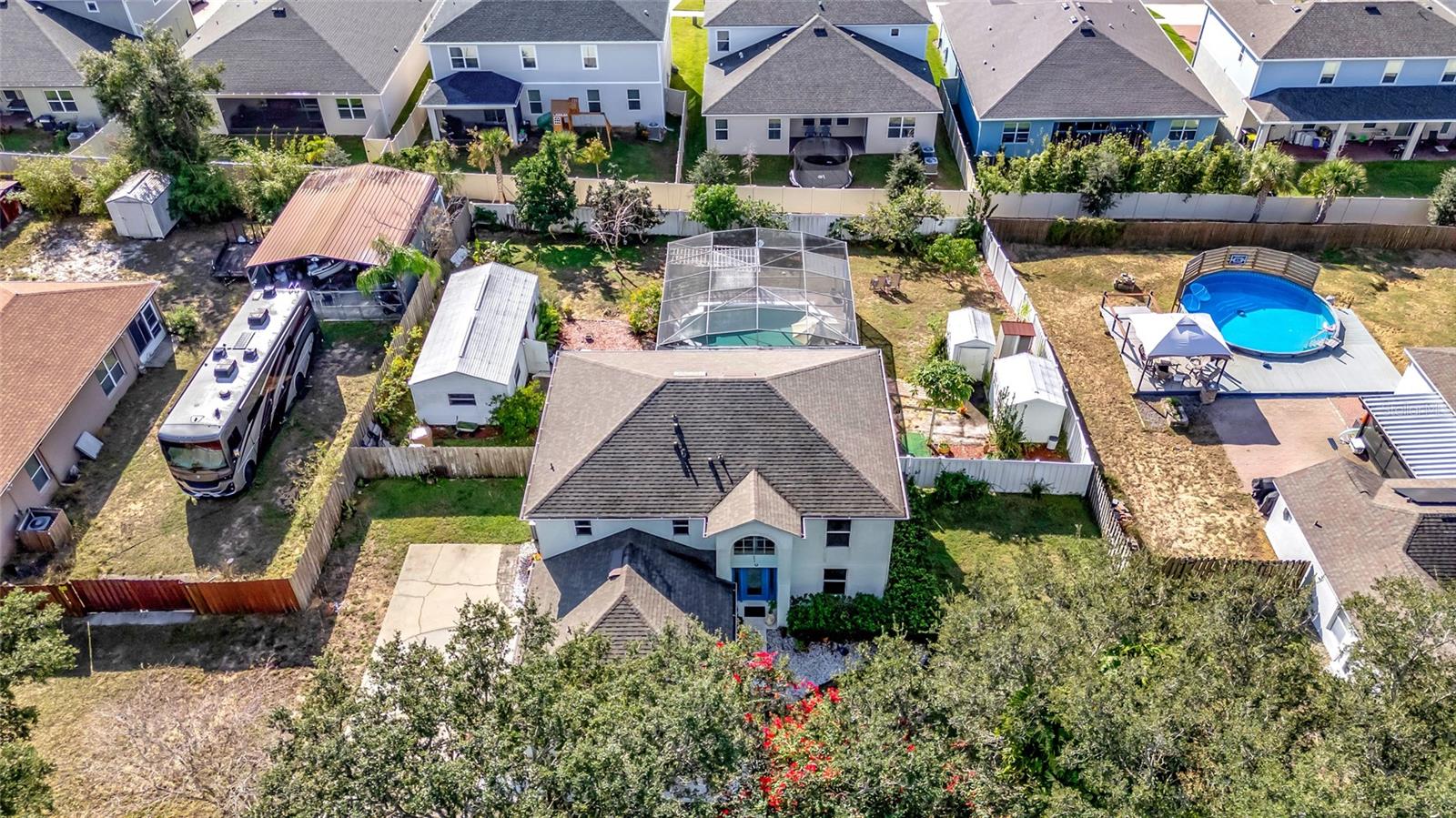 Image 41 of 52 For 16122 Denham Court