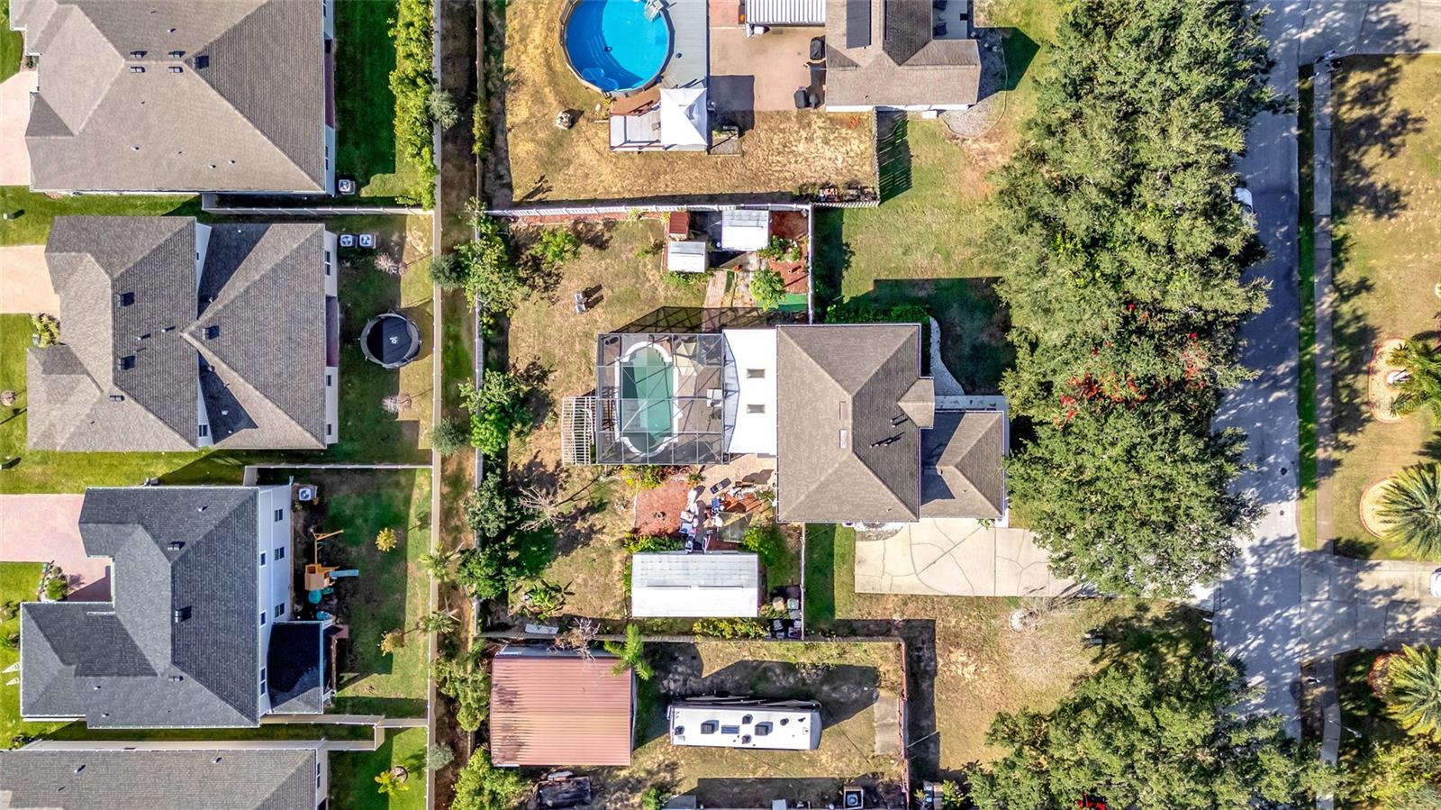 Image 44 of 52 For 16122 Denham Court