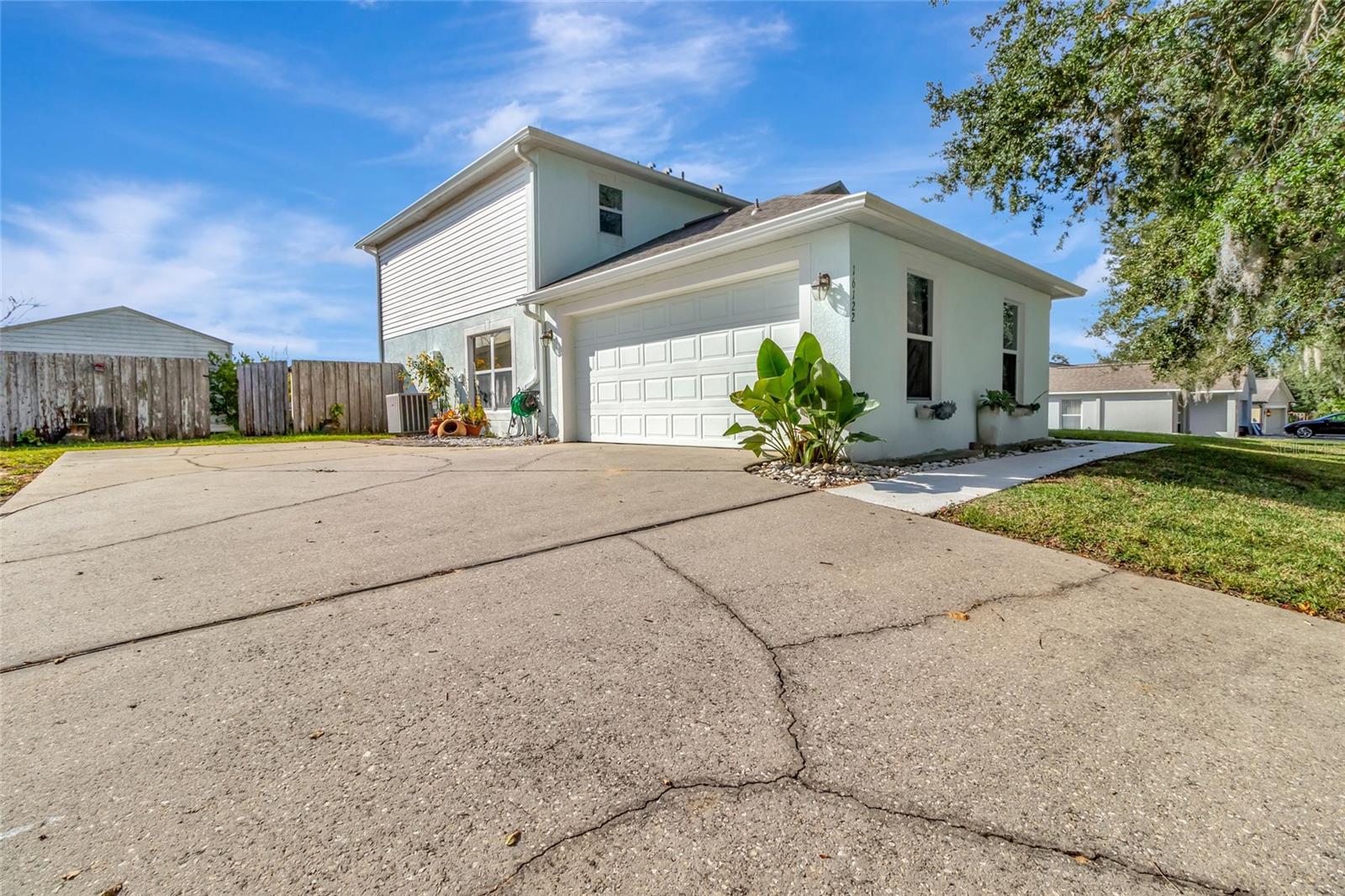 Image 49 of 52 For 16122 Denham Court