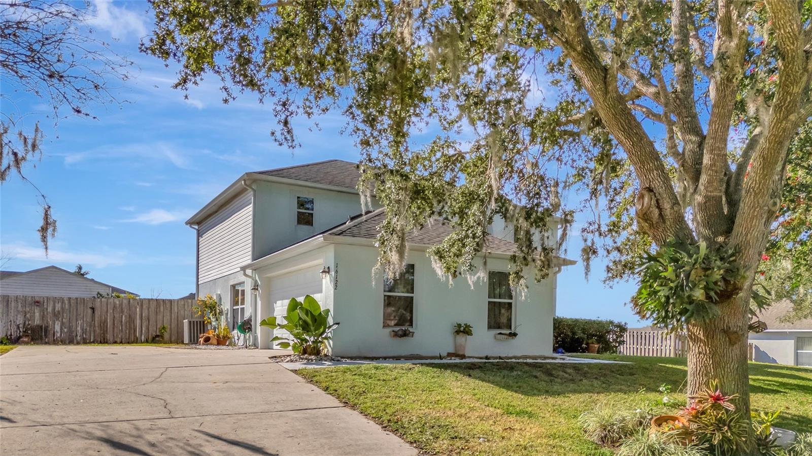 Image 50 of 52 For 16122 Denham Court