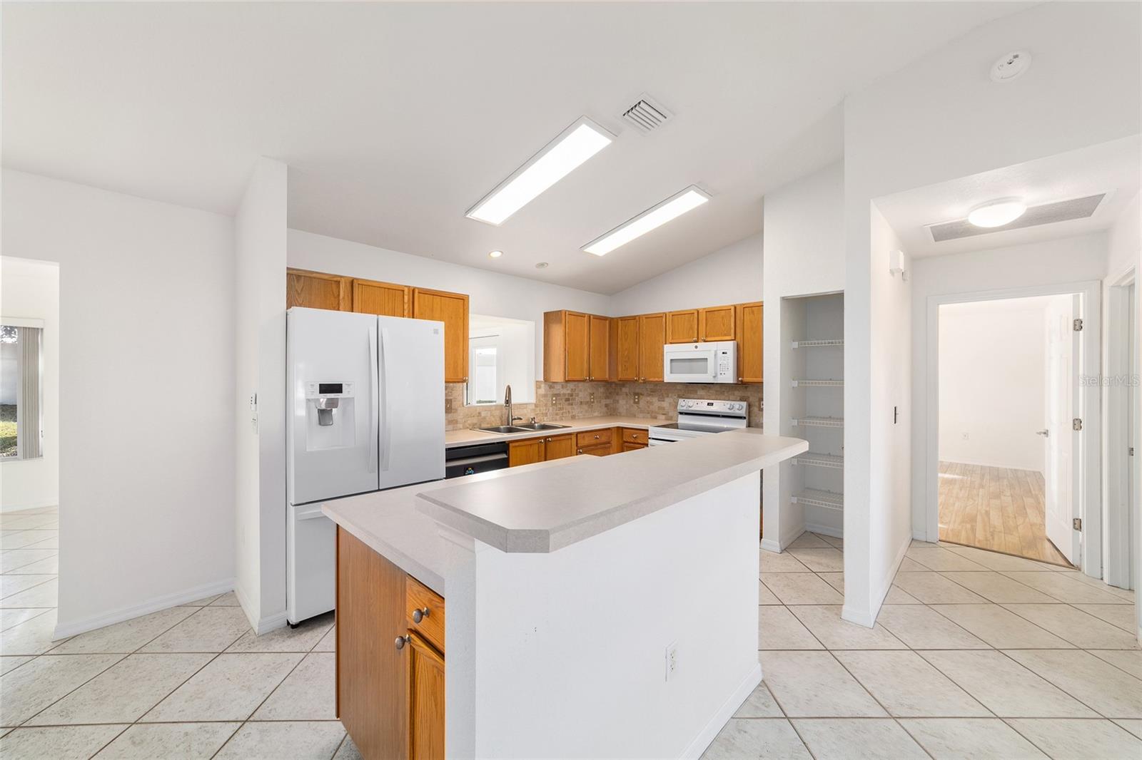 Image 12 of 66 For 14280 85th Avenue