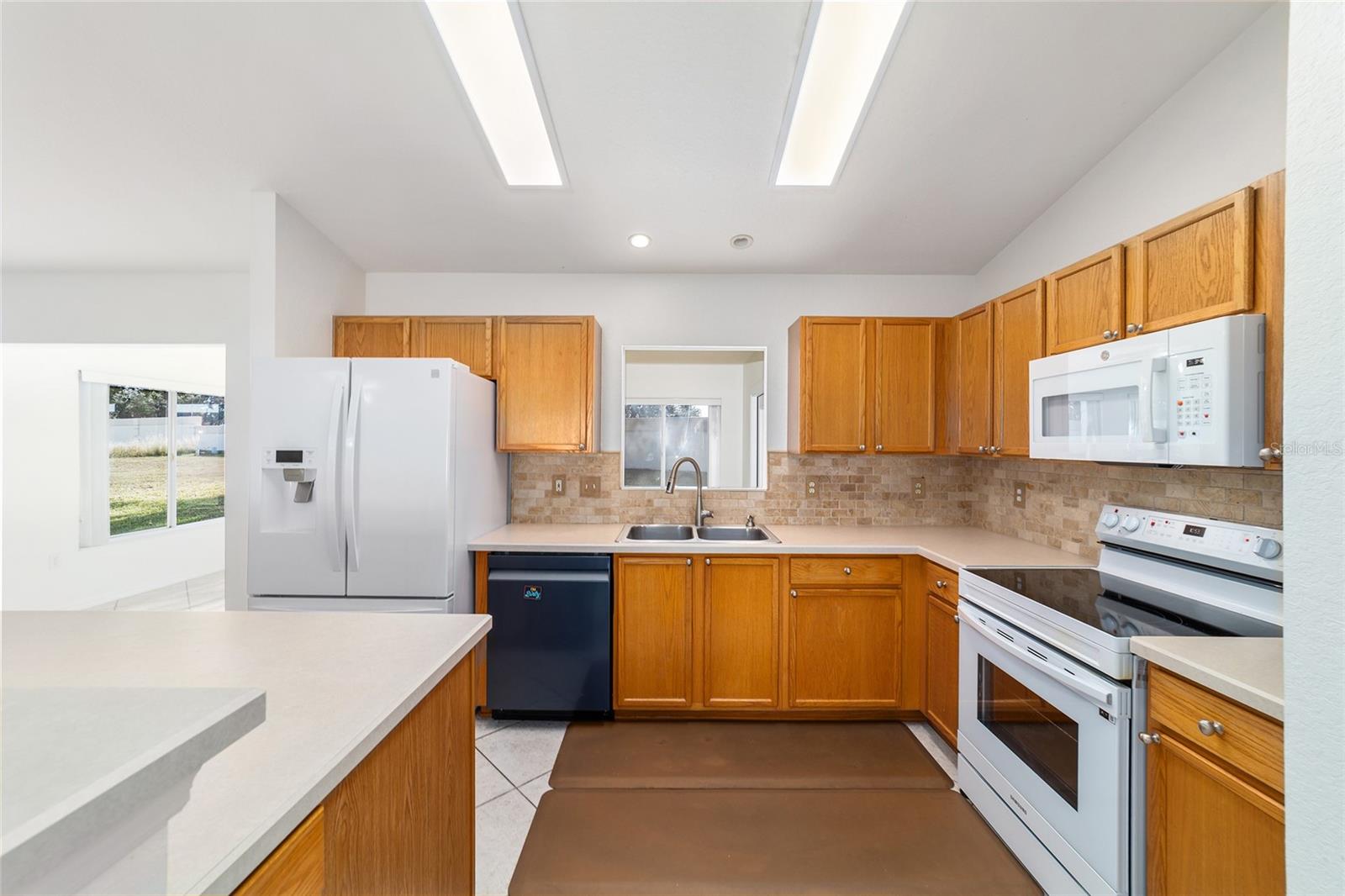 Image 13 of 66 For 14280 85th Avenue