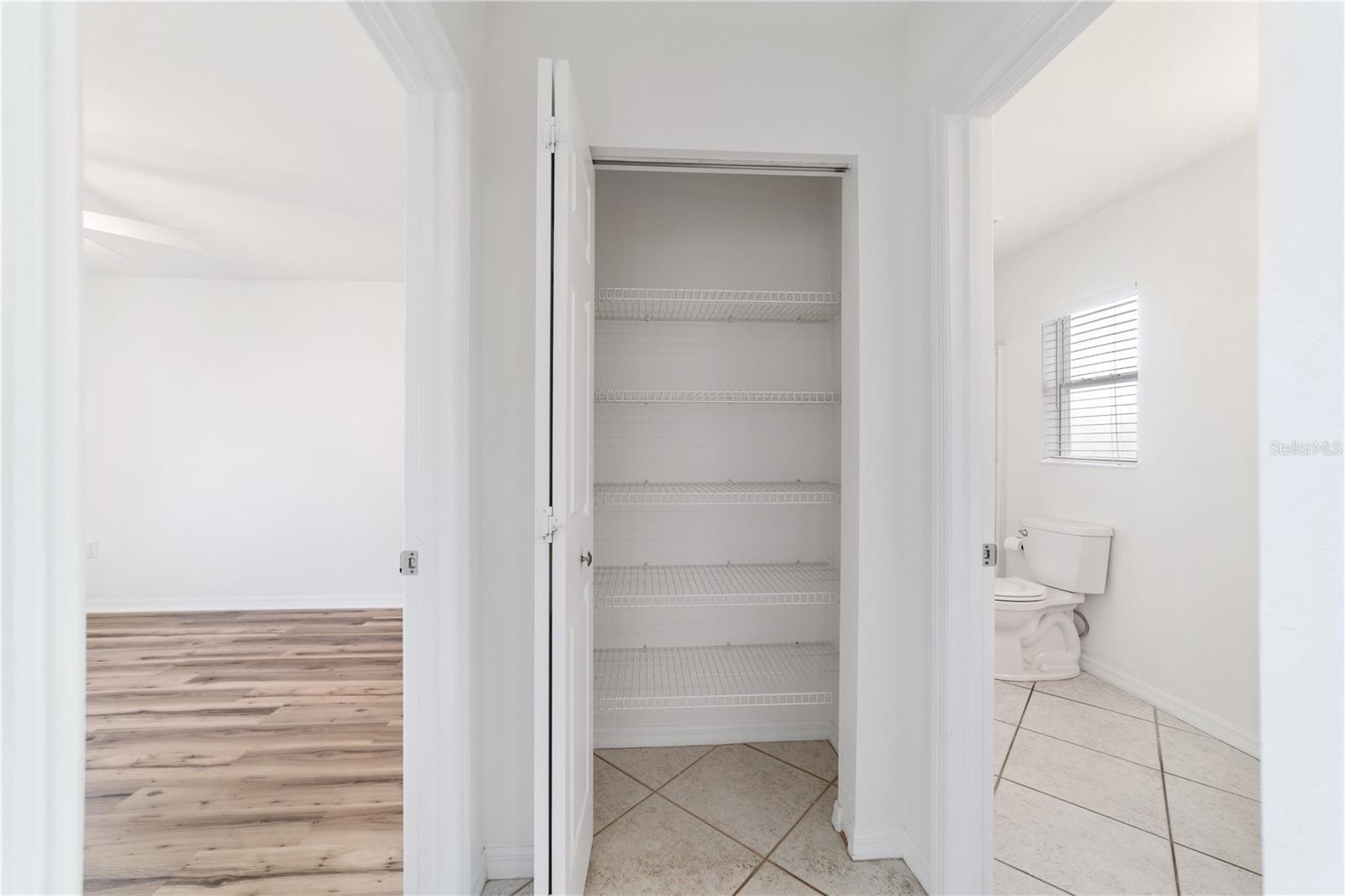 Image 28 of 66 For 14280 85th Avenue