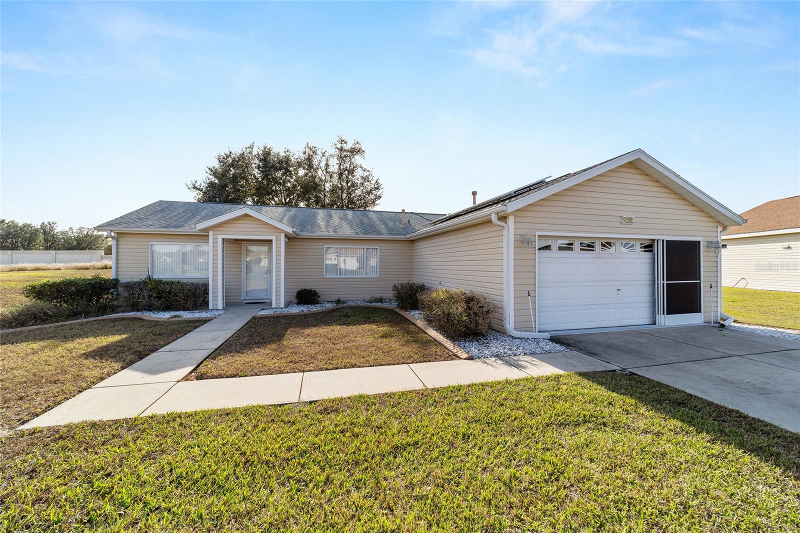 Image 3 of 66 For 14280 85th Avenue