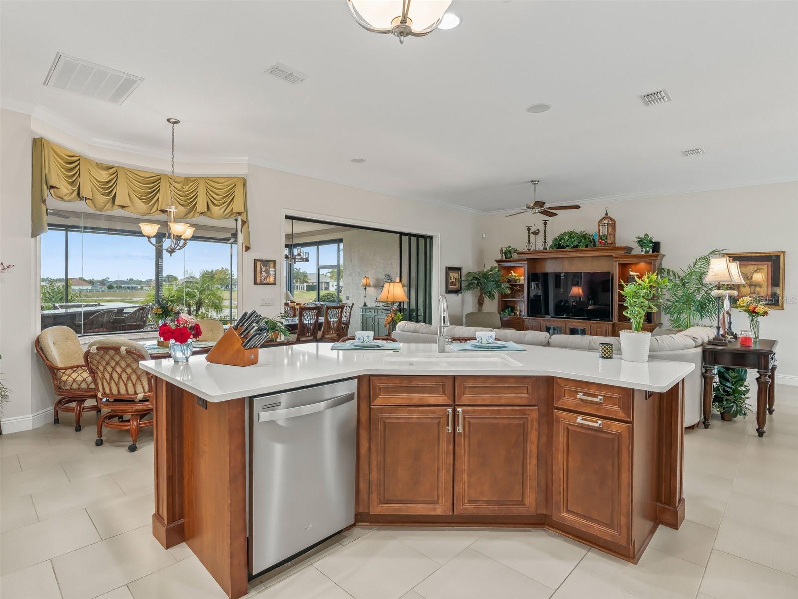 Image 25 of 74 For 11108 170th Place