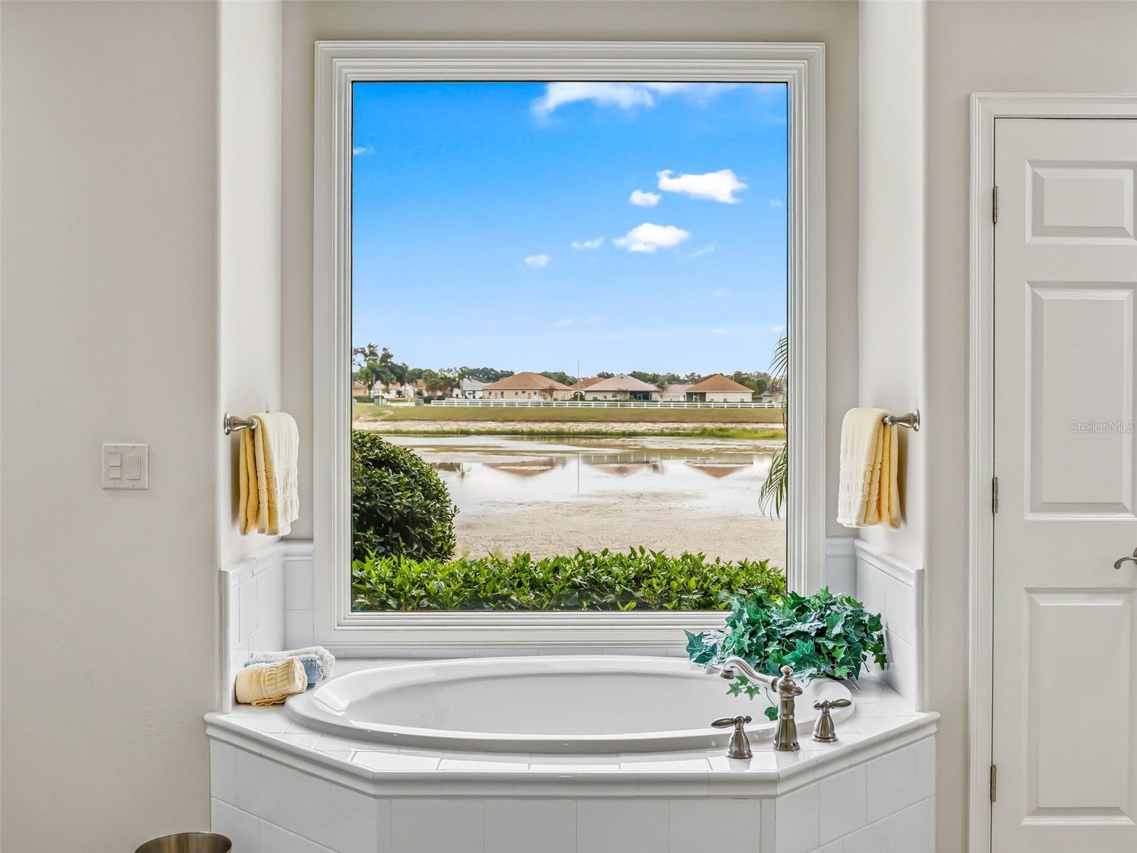 Image 33 of 74 For 11108 170th Place