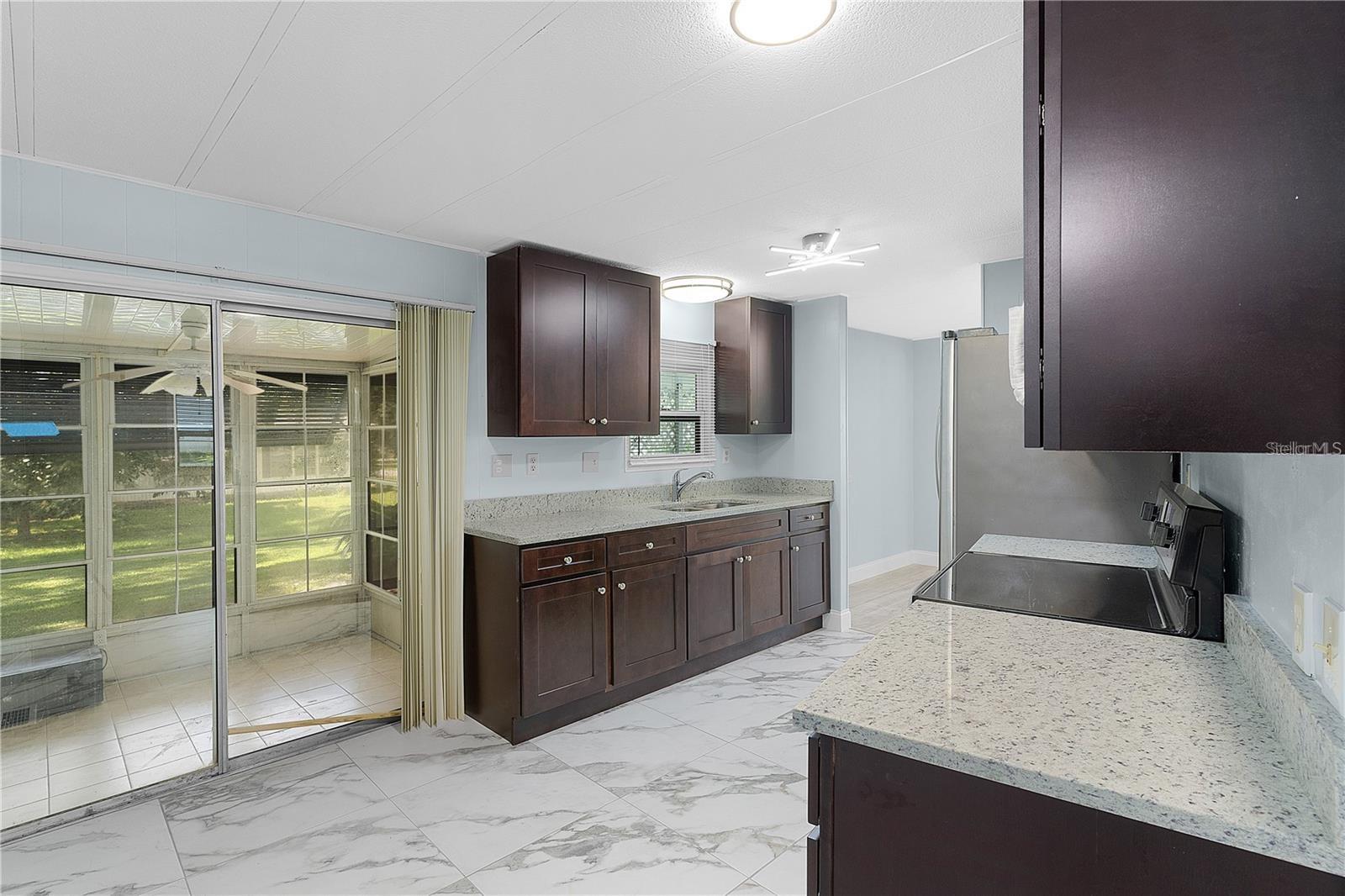 Image 14 of 36 For 354 Ivanhoe Circle