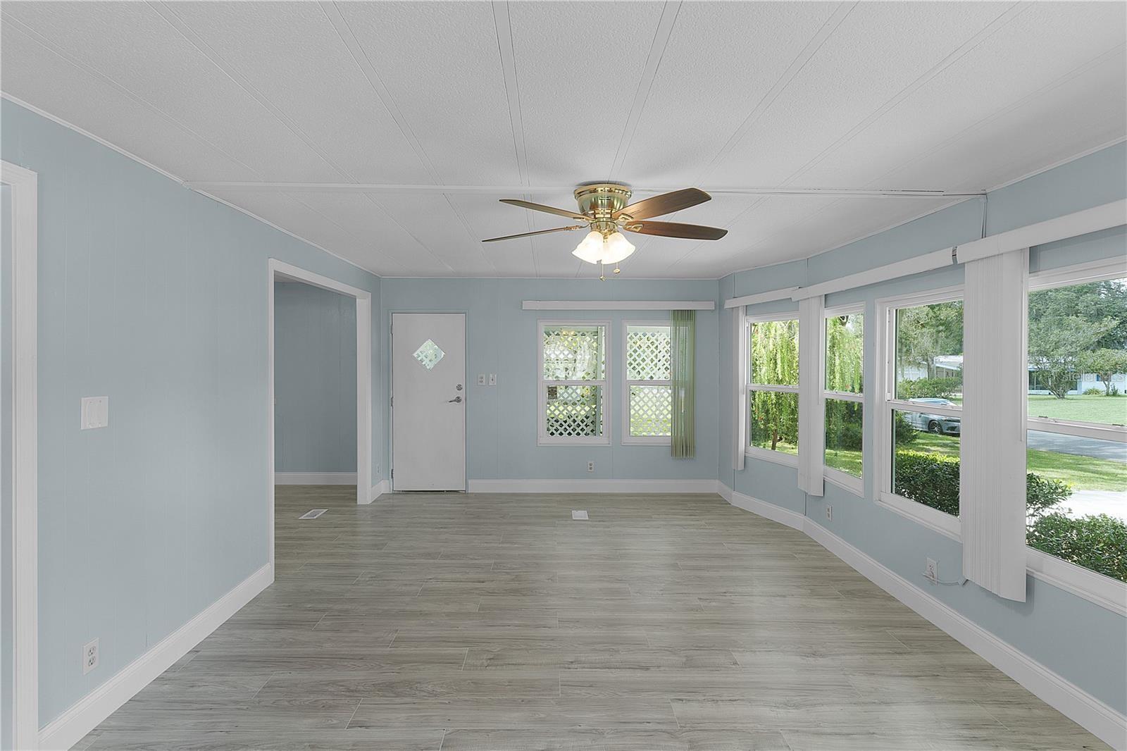 Image 24 of 36 For 354 Ivanhoe Circle