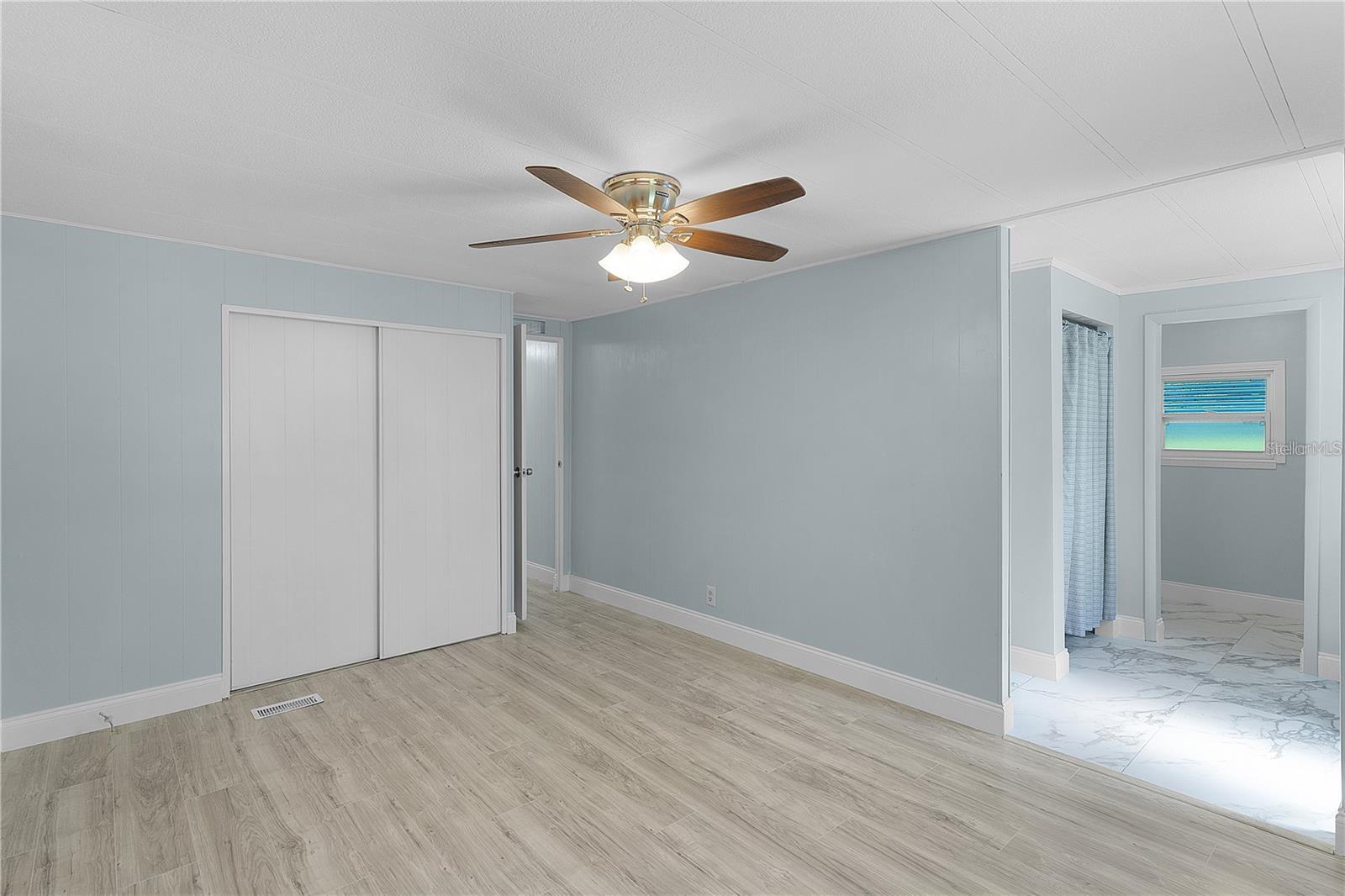 Image 6 of 36 For 354 Ivanhoe Circle